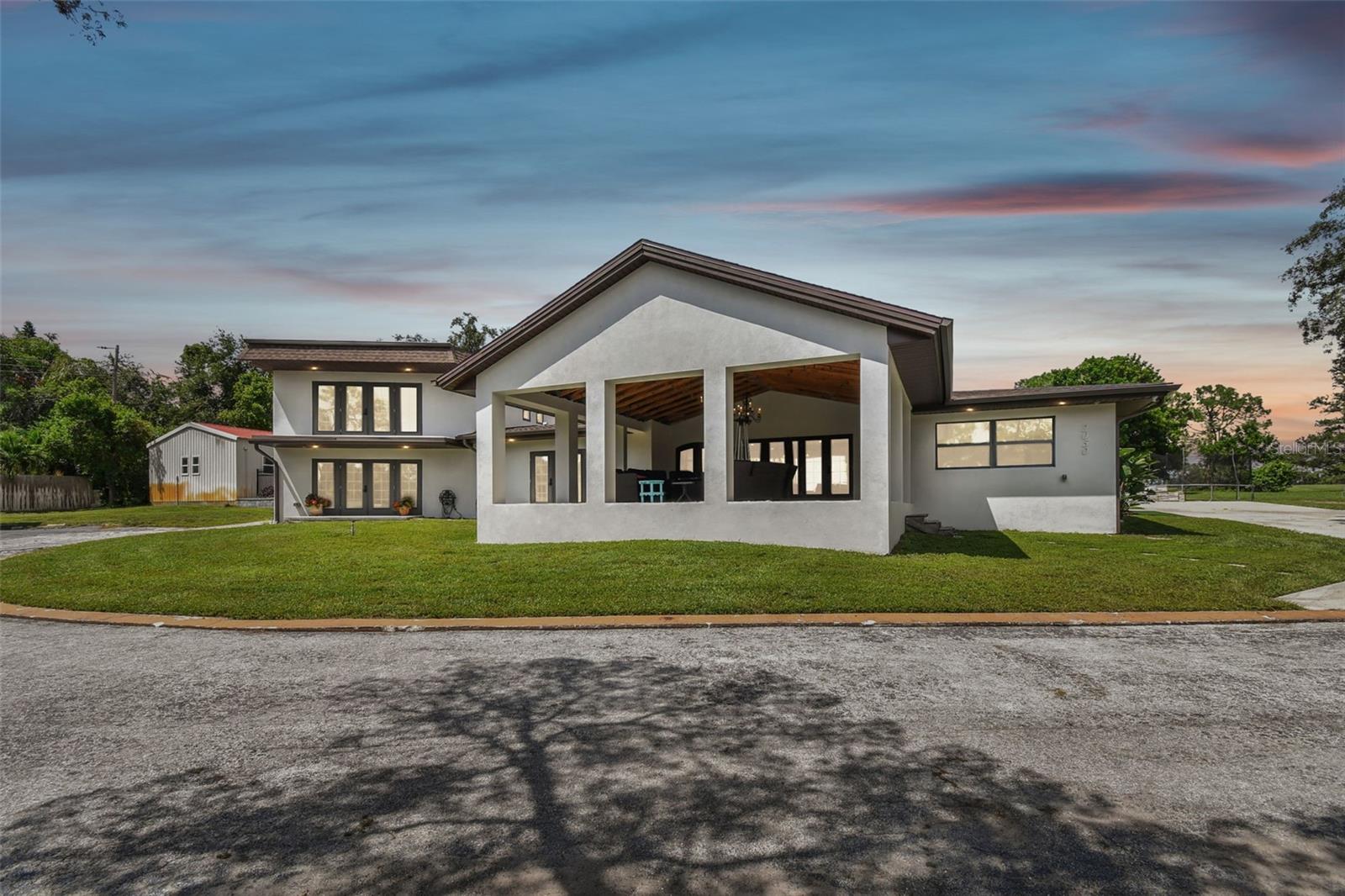 FAIRWAY MANOR - Residential