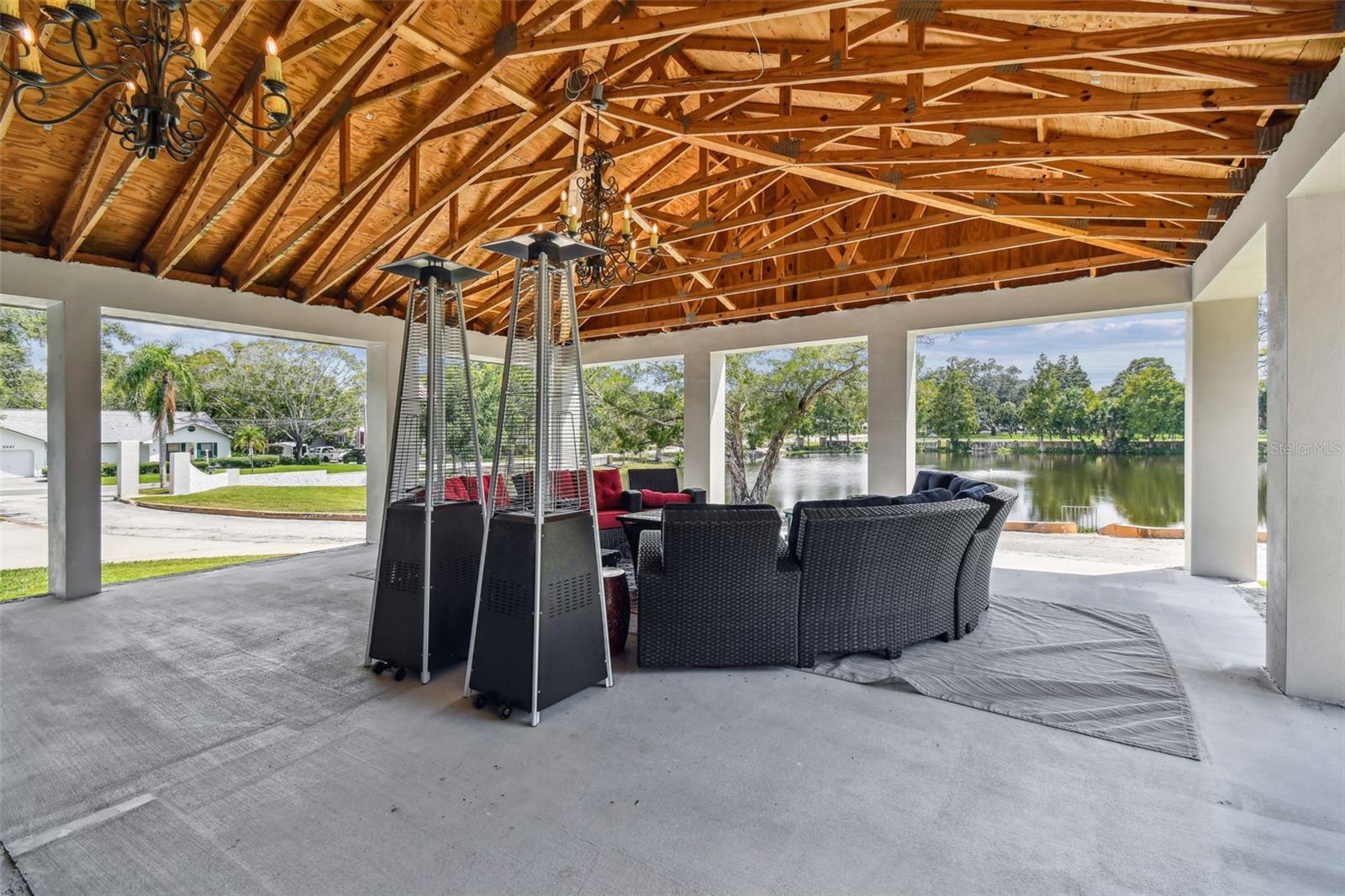 FAIRWAY MANOR - Residential