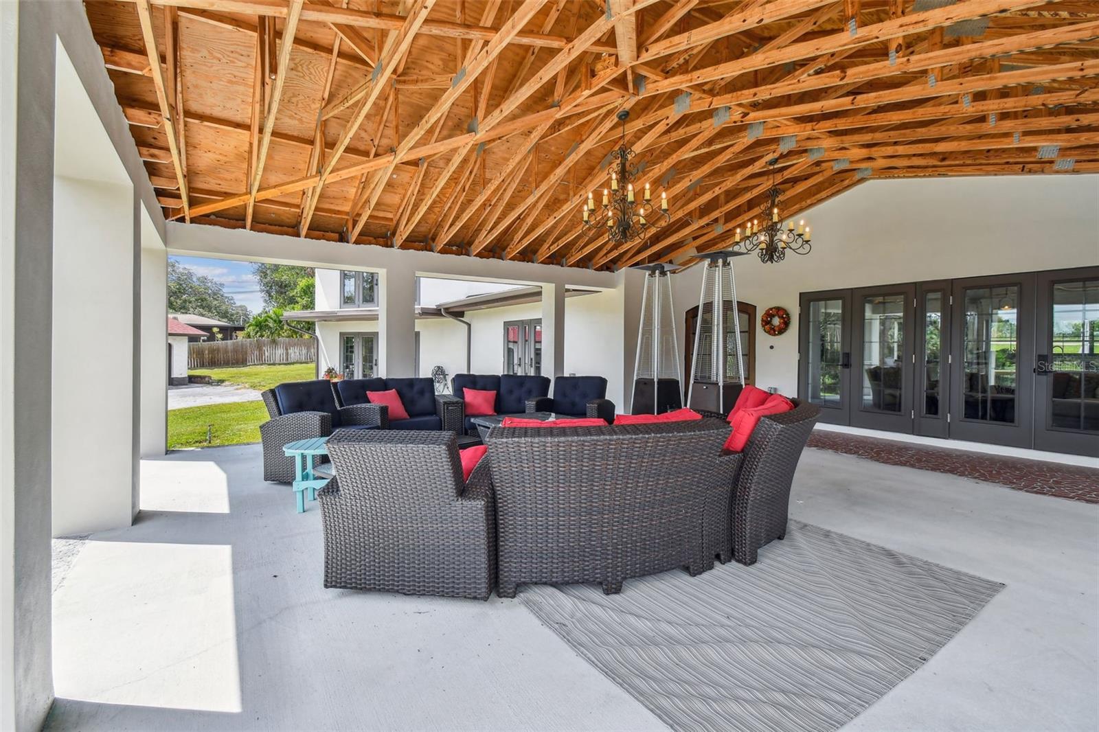 FAIRWAY MANOR - Residential