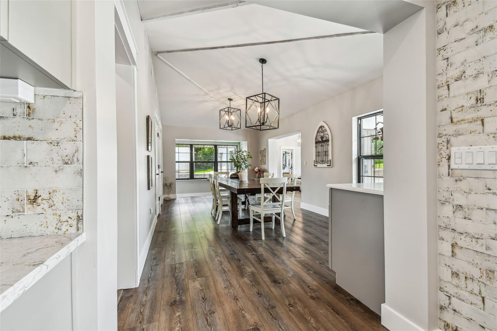 FAIRWAY MANOR - Residential