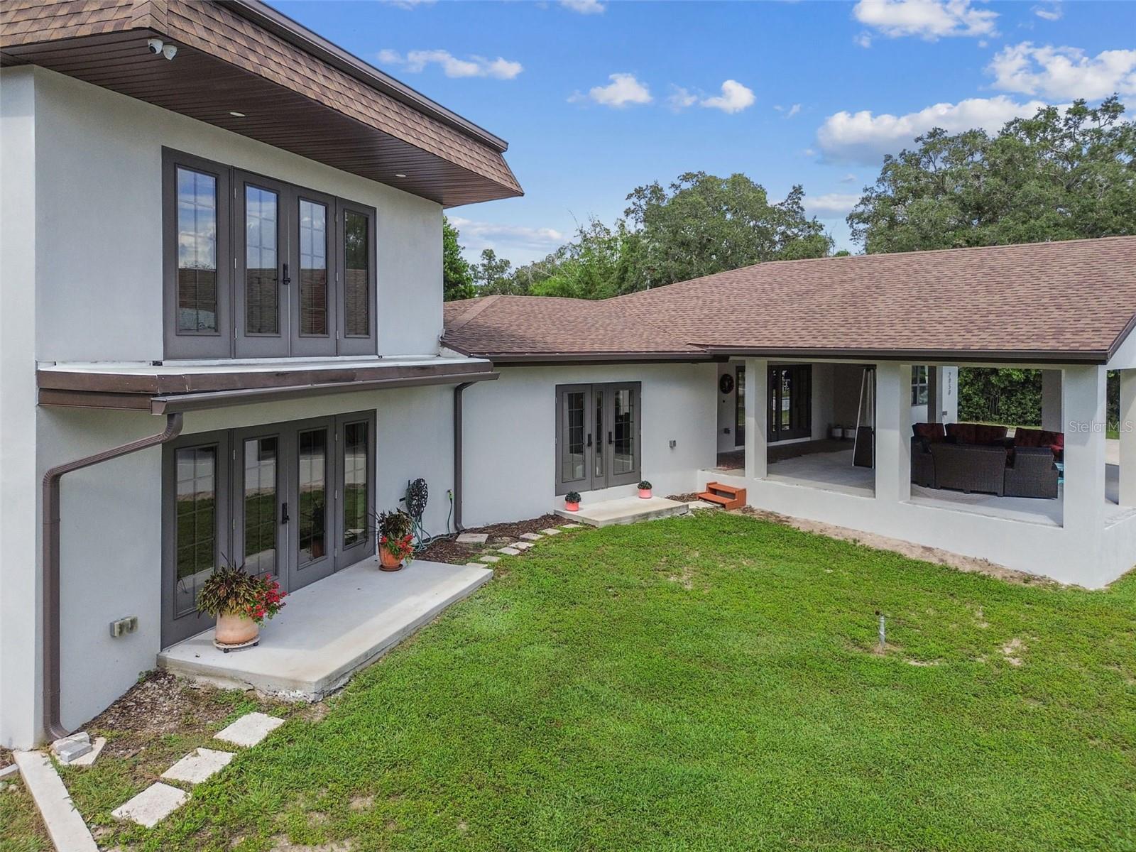 FAIRWAY MANOR - Residential