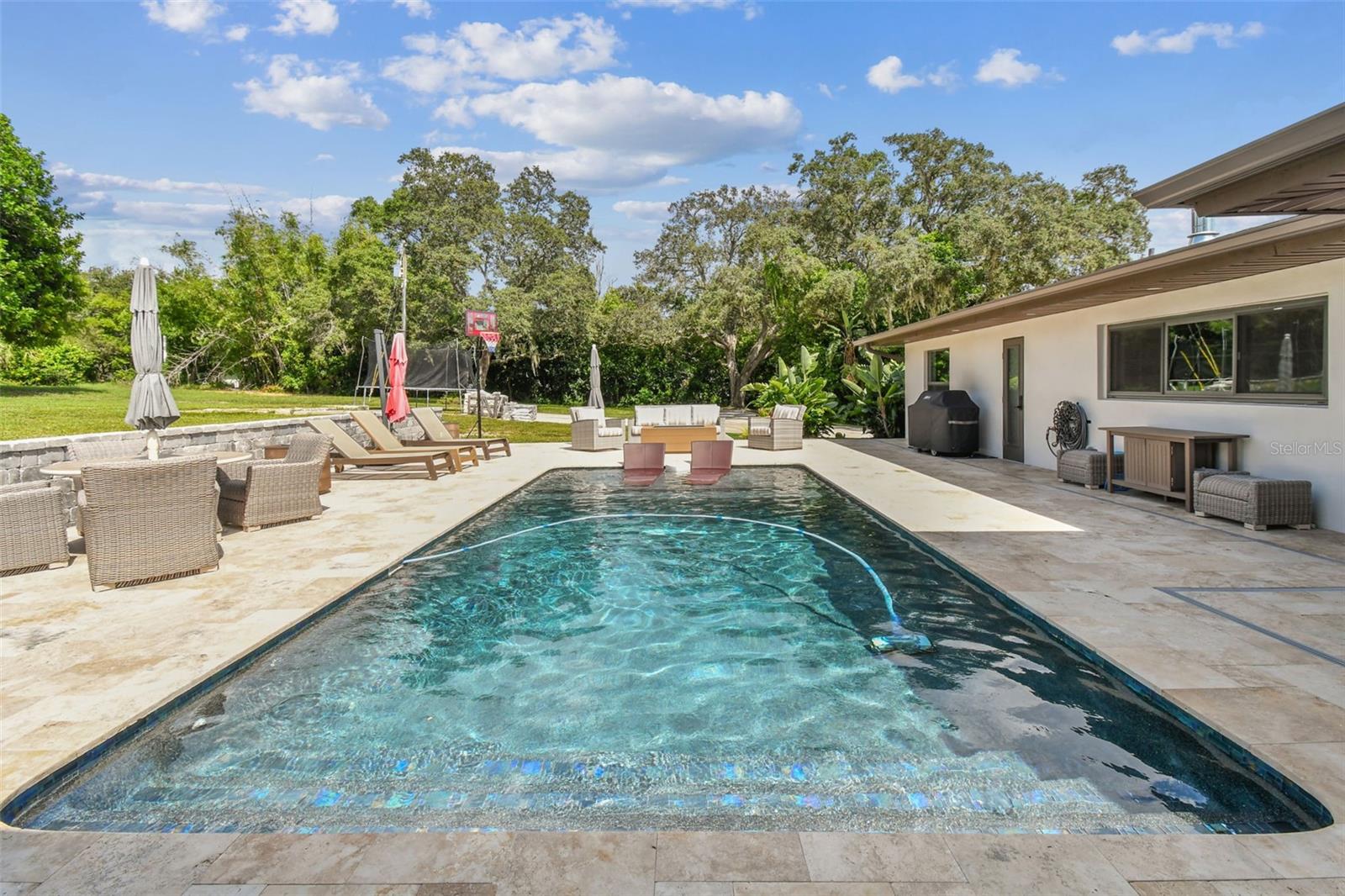 FAIRWAY MANOR - Residential