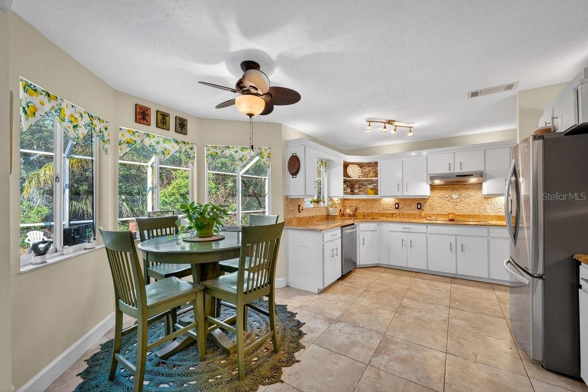LIGHTHOUSE SHORES - Residential