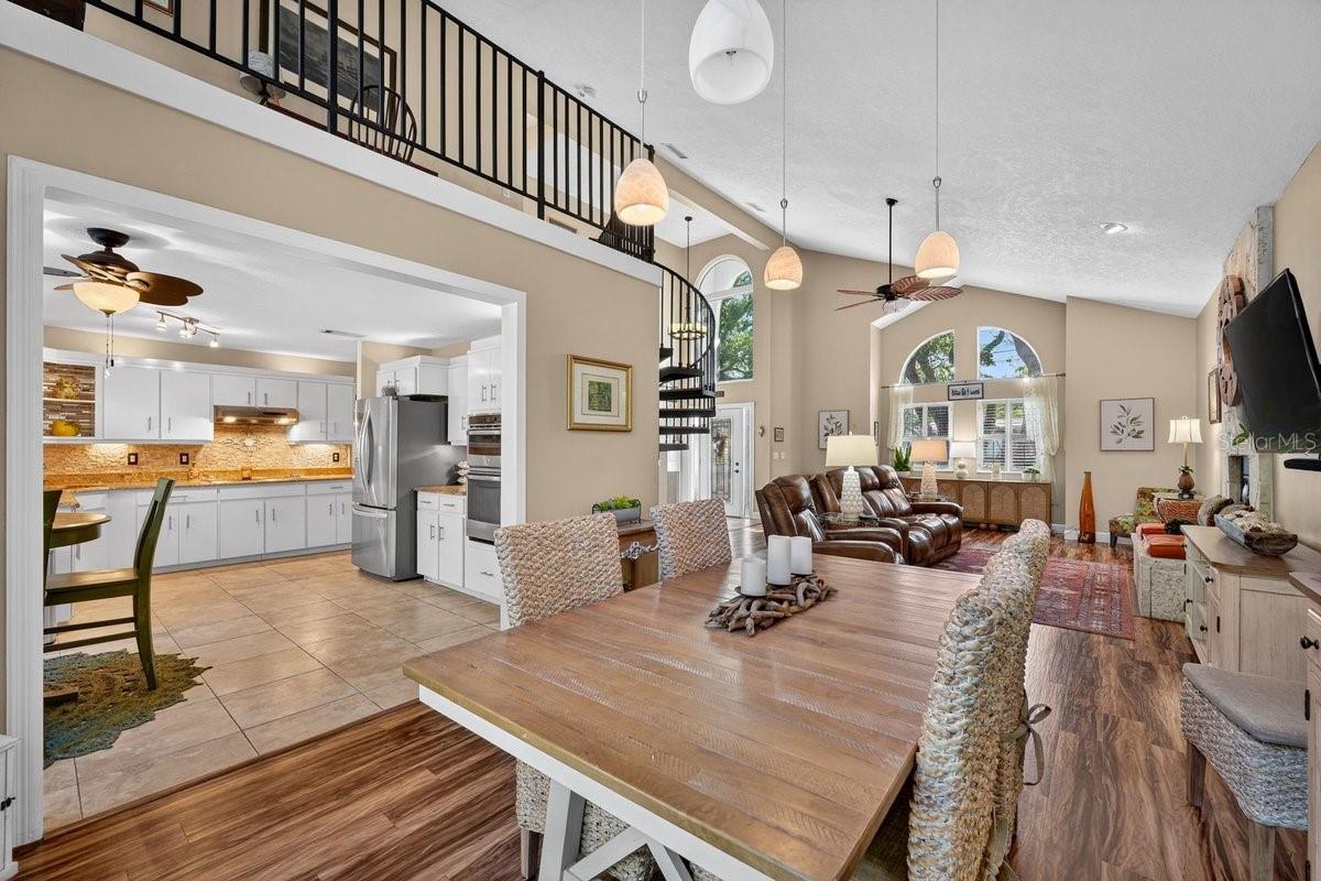 LIGHTHOUSE SHORES - Residential