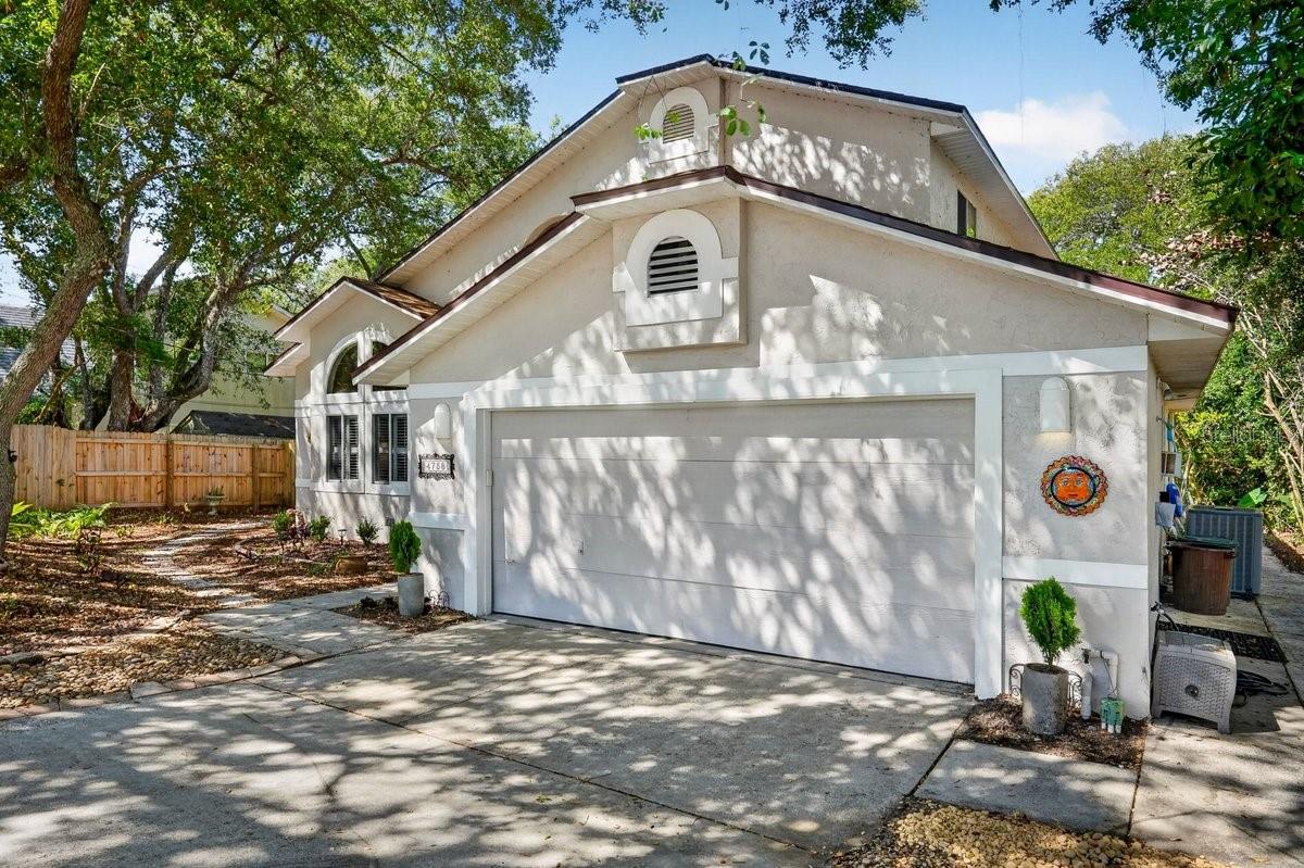 LIGHTHOUSE SHORES - Residential
