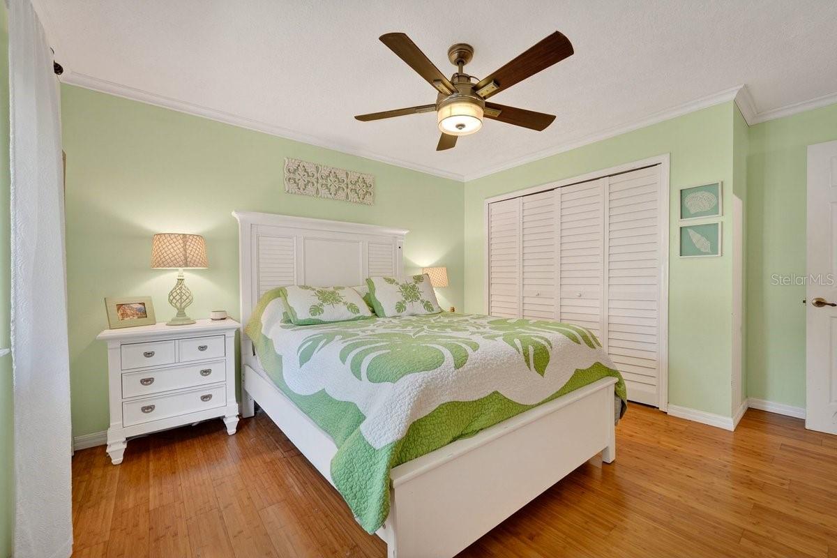 LIGHTHOUSE SHORES - Residential