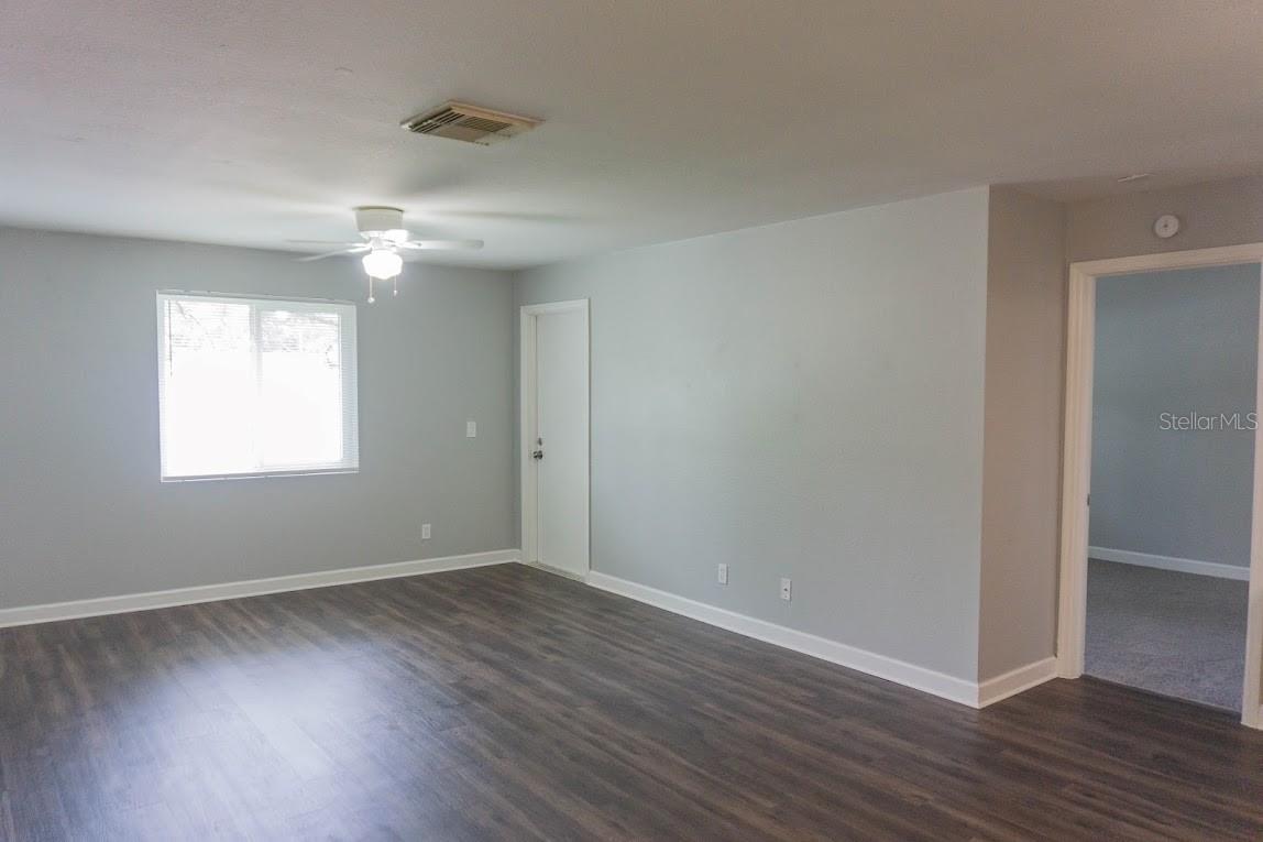 THE HAMPTONS AT BRANDON A CONDO - Residential