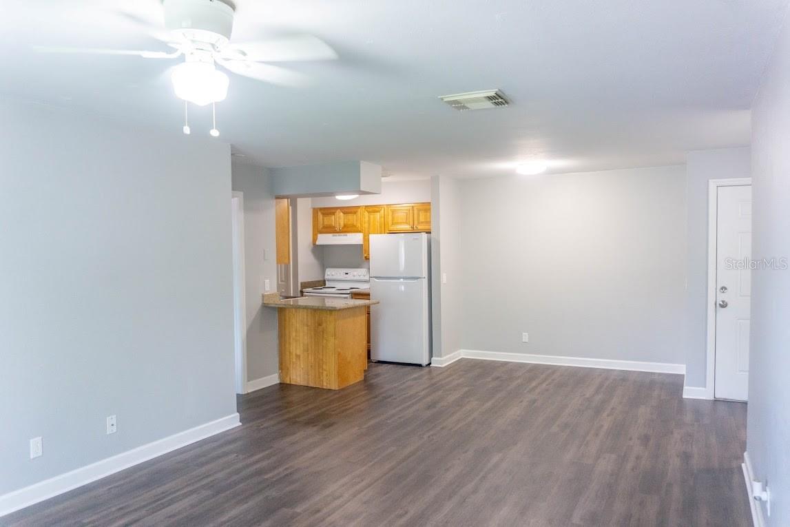 THE HAMPTONS AT BRANDON A CONDO - Residential