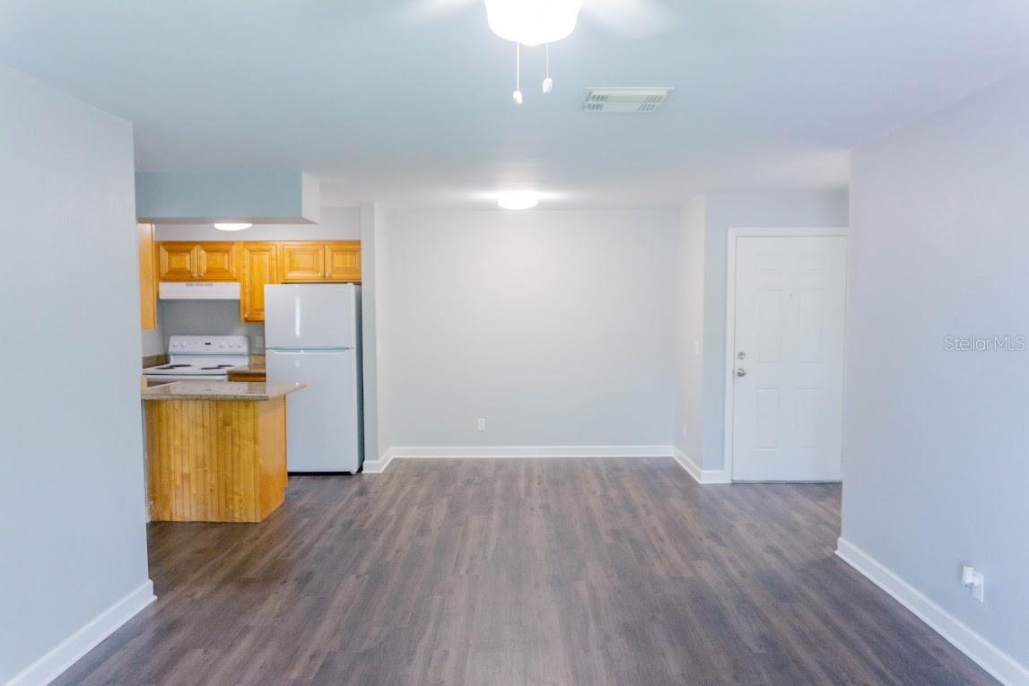THE HAMPTONS AT BRANDON A CONDO - Residential
