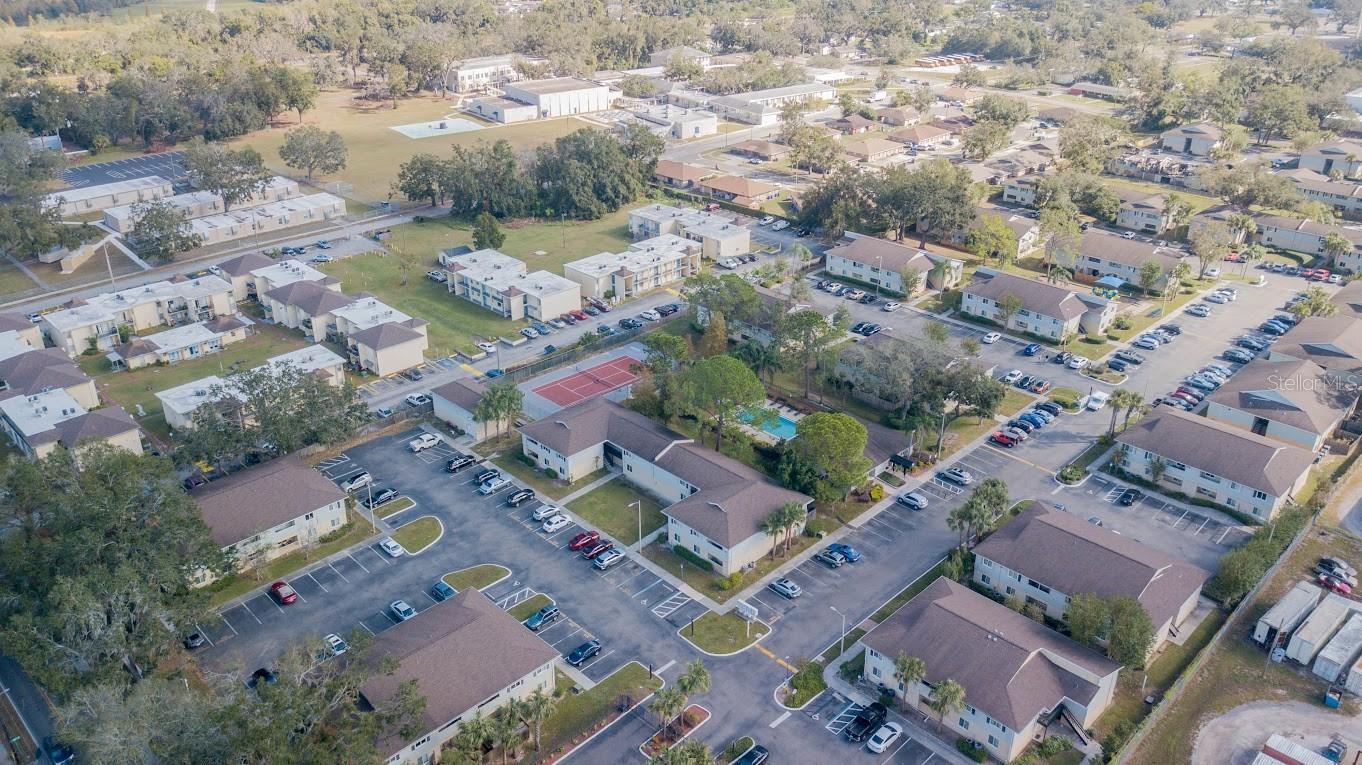 THE HAMPTONS AT BRANDON A CONDO - Residential