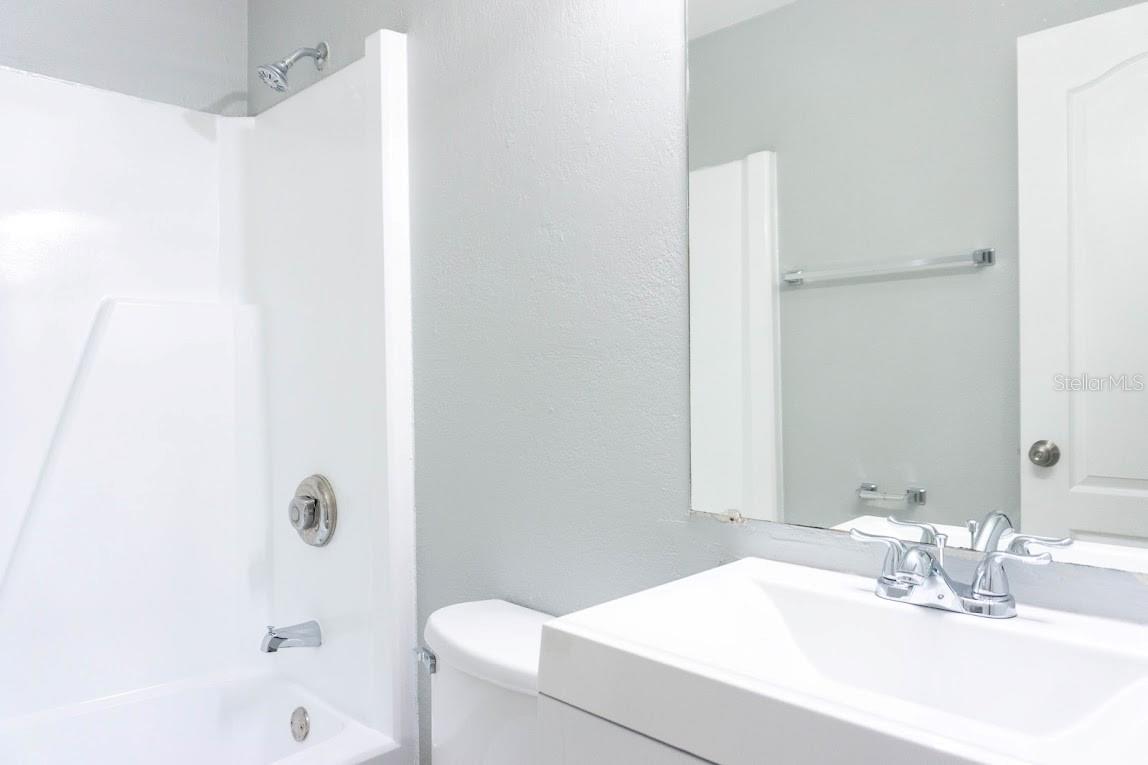 THE HAMPTONS AT BRANDON A CONDO - Residential