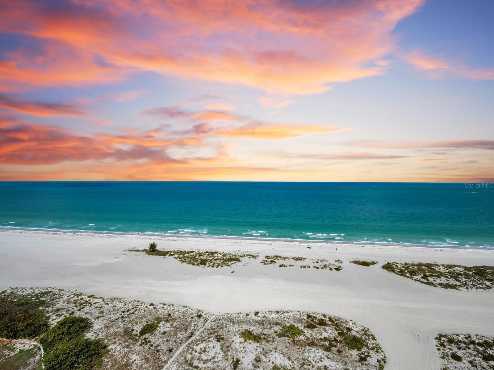 LIGHTHOUSE TOWERS CONDO - Residential