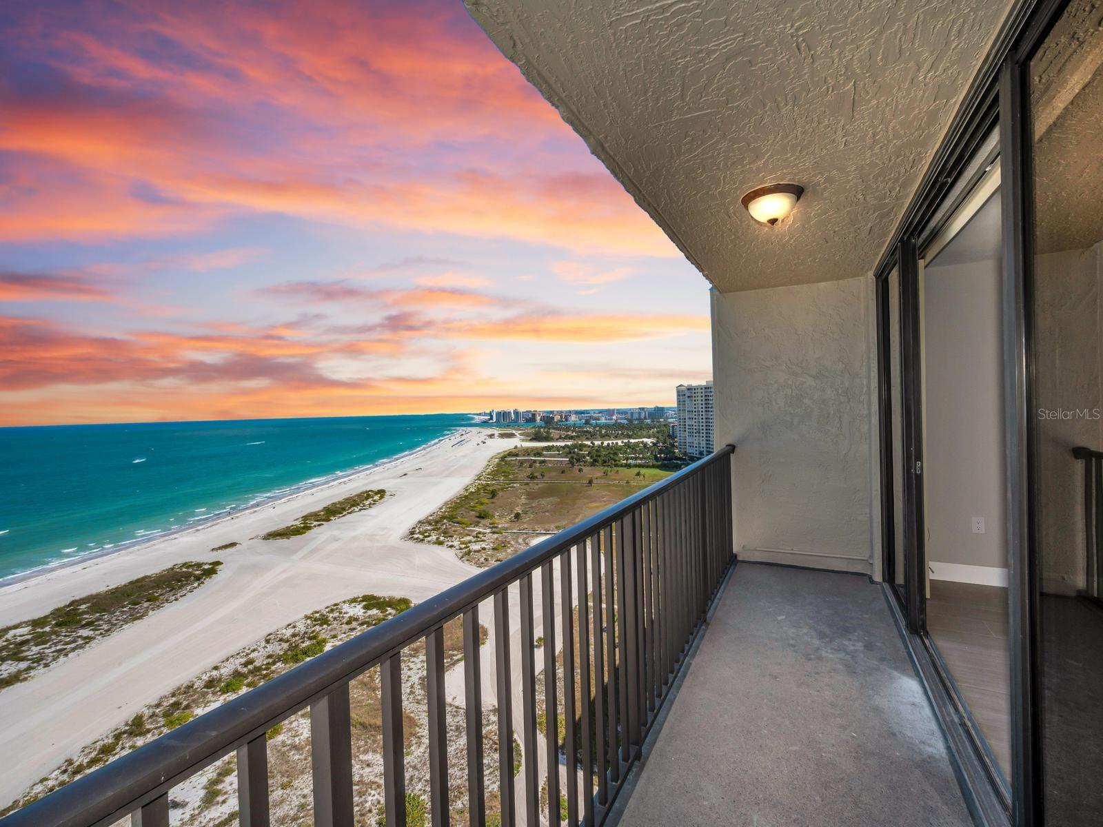 LIGHTHOUSE TOWERS CONDO - Residential