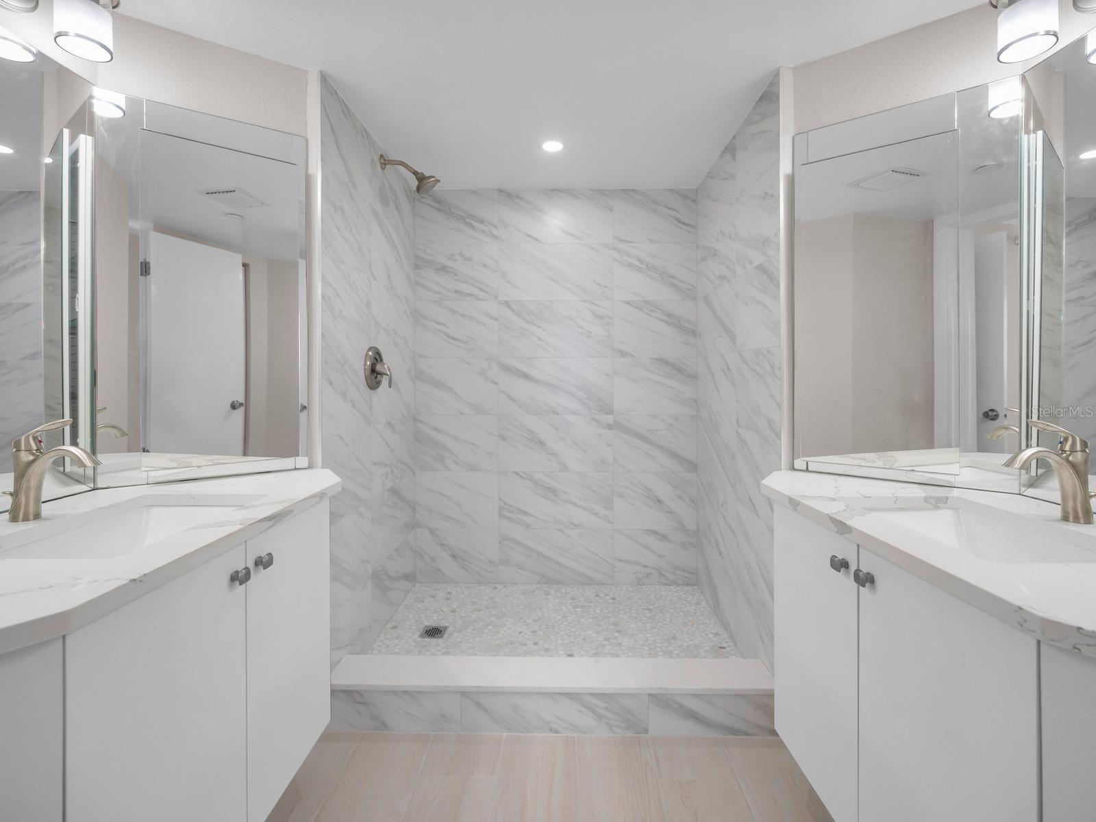 LIGHTHOUSE TOWERS CONDO - Residential