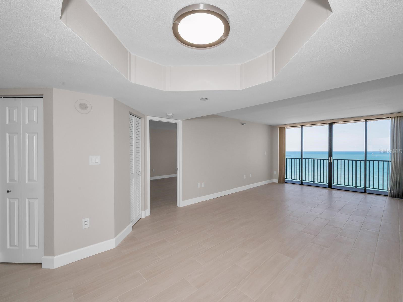 LIGHTHOUSE TOWERS CONDO - Residential