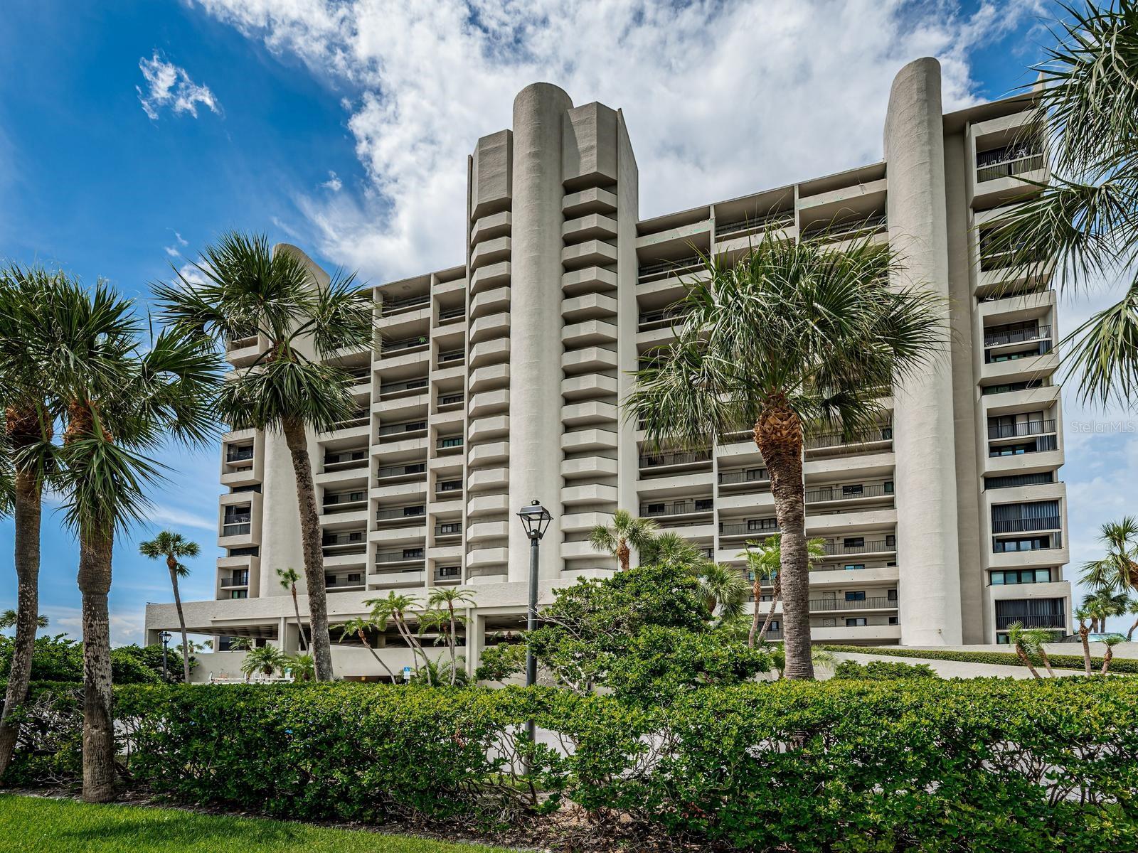 LIGHTHOUSE TOWERS CONDO - Residential