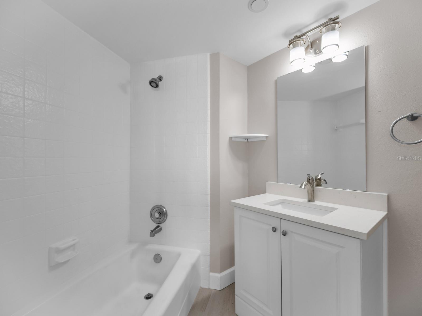 LIGHTHOUSE TOWERS CONDO - Residential