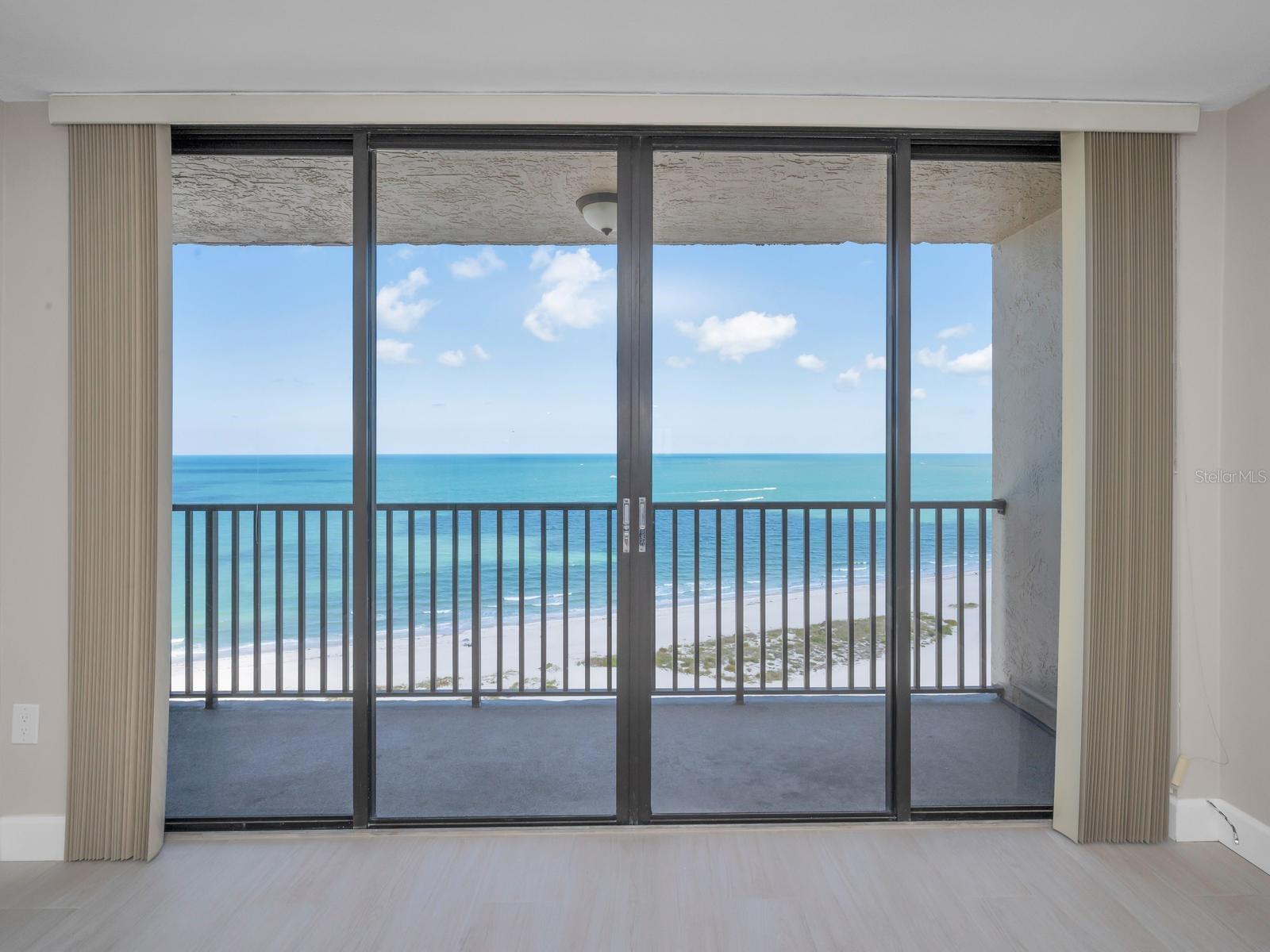 LIGHTHOUSE TOWERS CONDO - Residential
