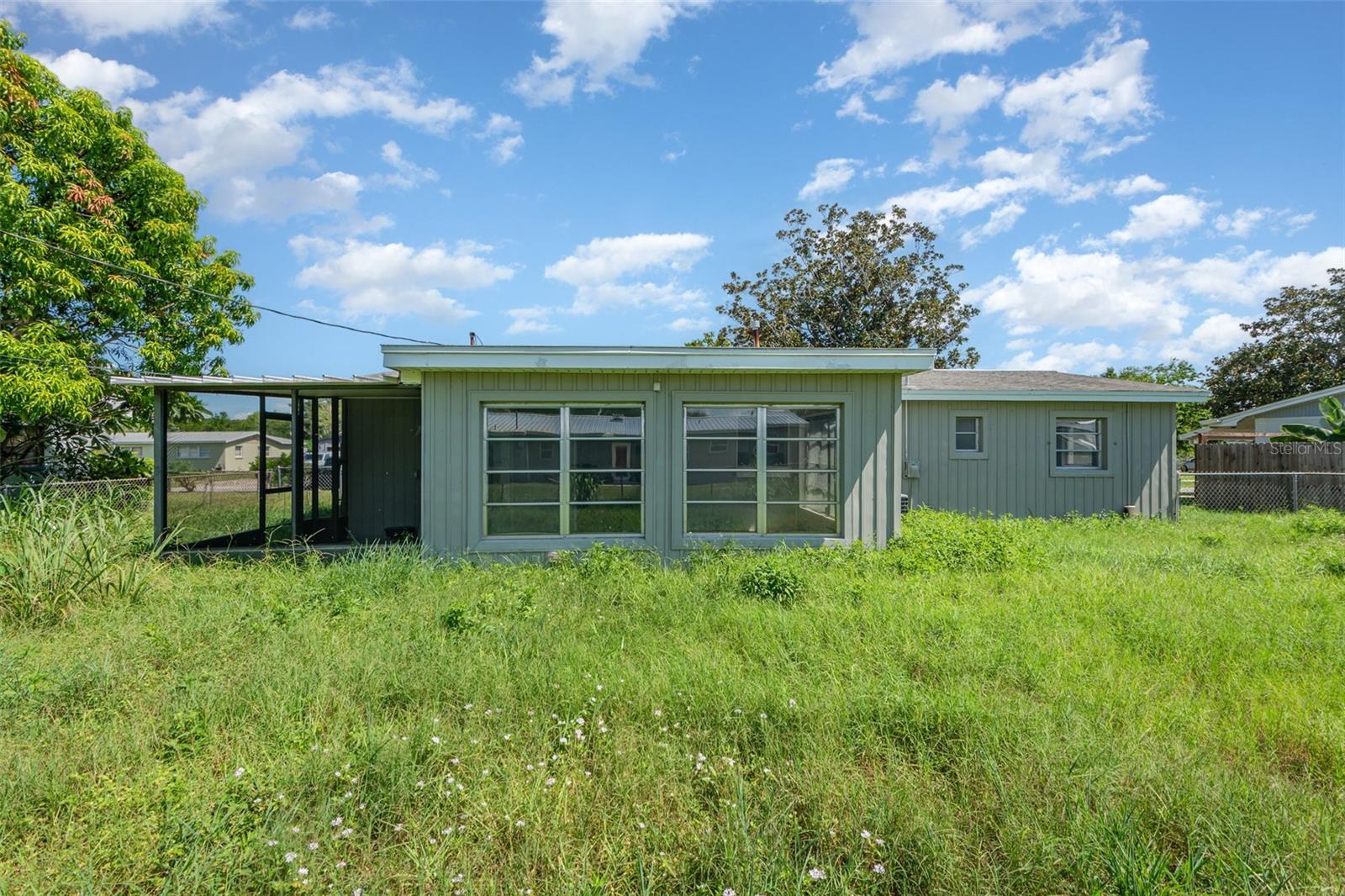 NORTH PORT ST JOHN UNIT 01 - Residential