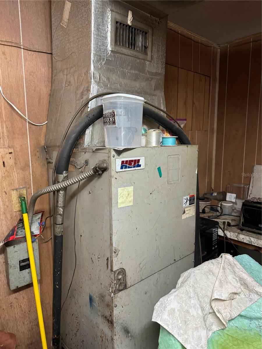 DREWS JOHN H SUB BLKS 1 TO 10 - Commercial Sale