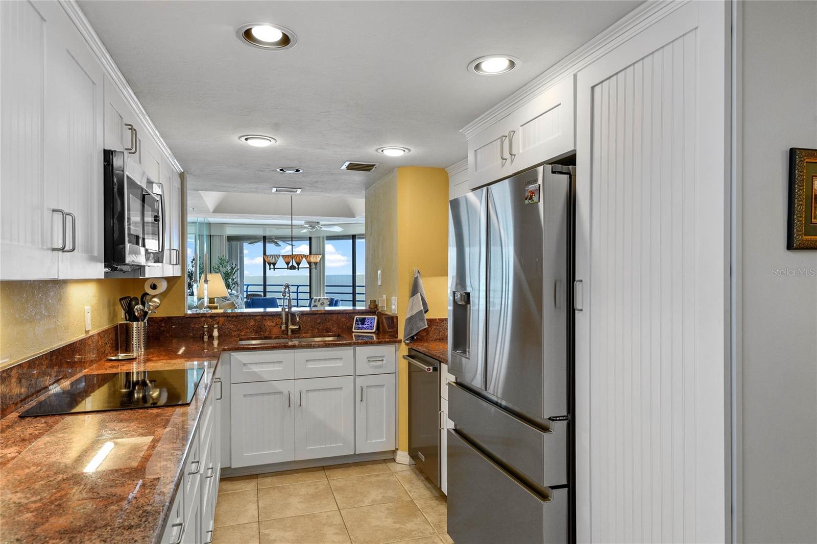 EBB TIDE CONDO - Residential