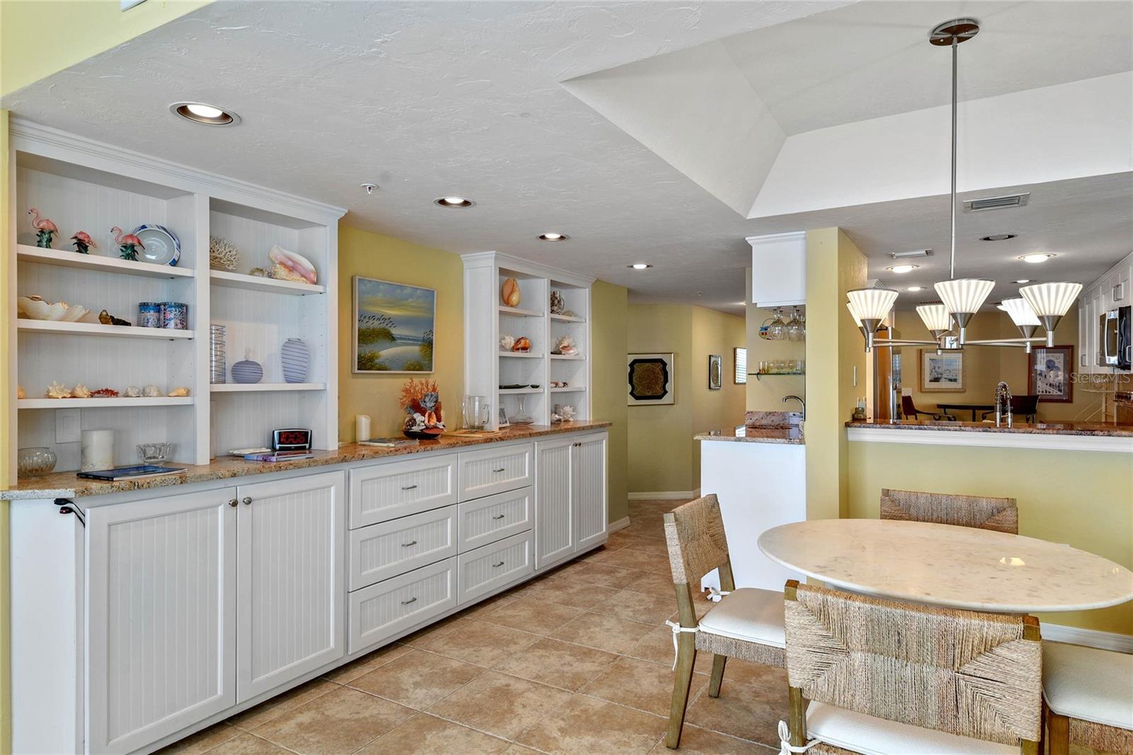 EBB TIDE CONDO - Residential