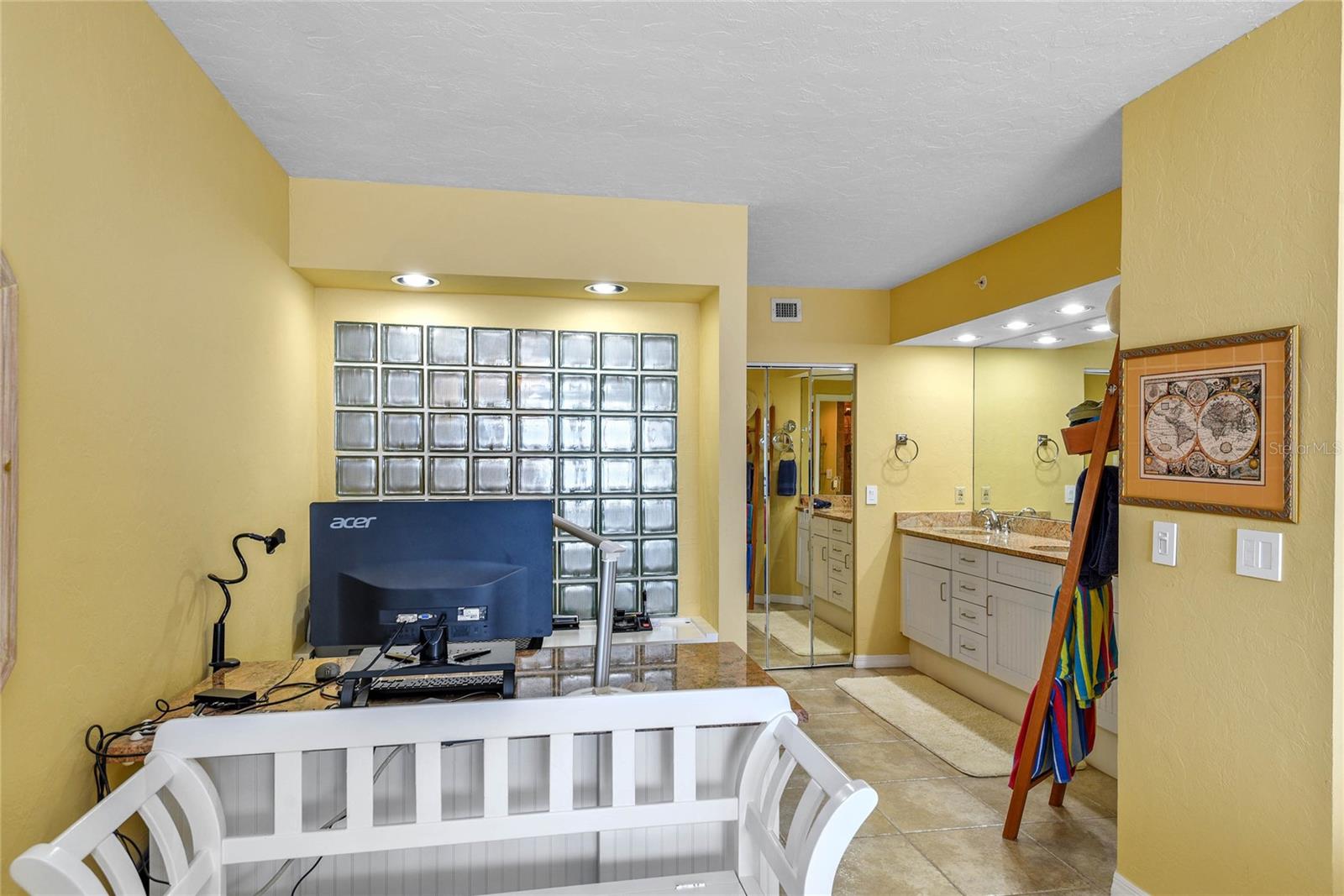 EBB TIDE CONDO - Residential