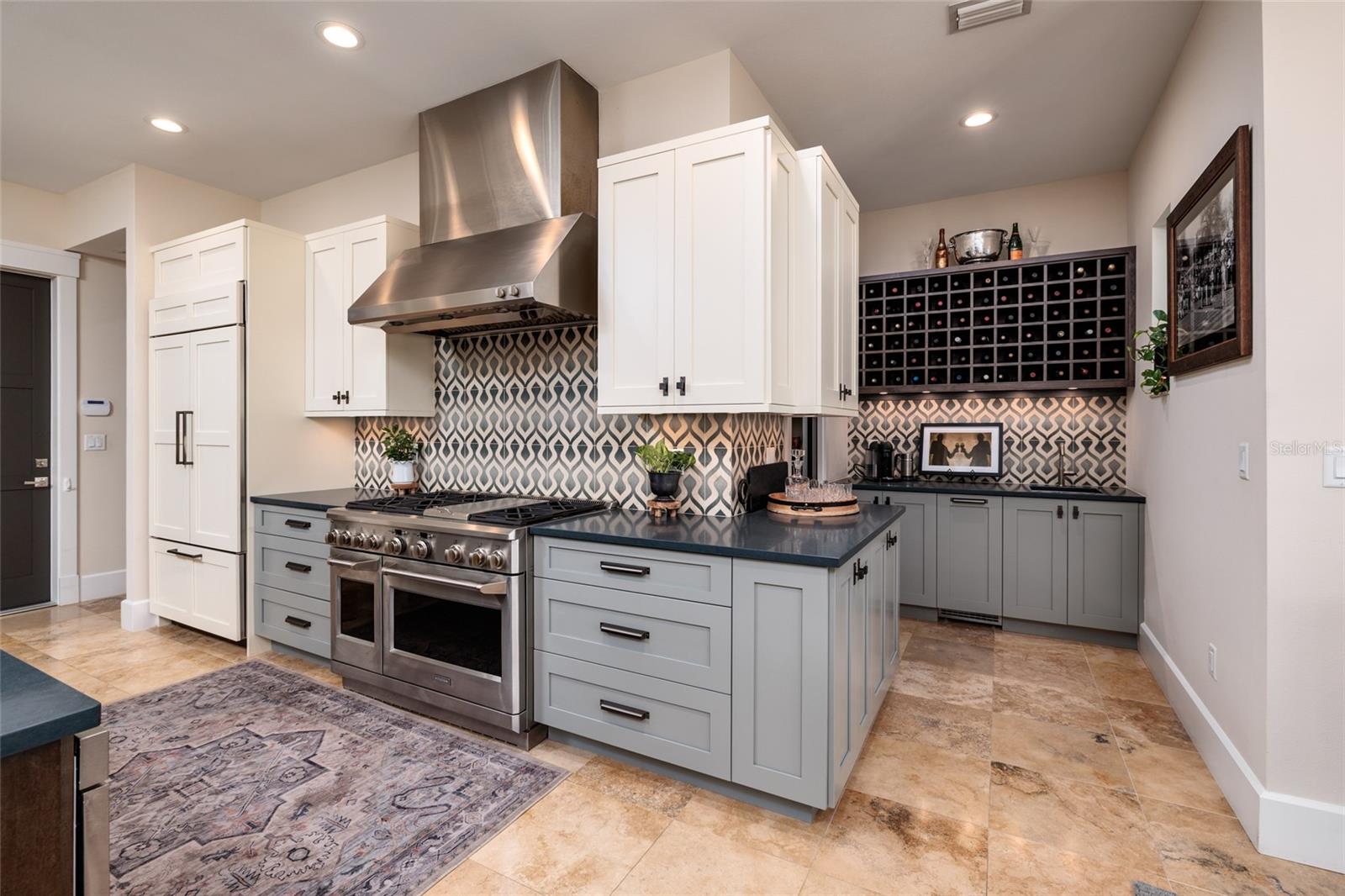 SNELL ISLE SHORES - Residential