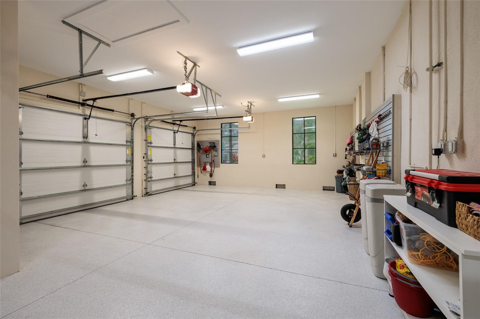 SNELL ISLE SHORES - Residential