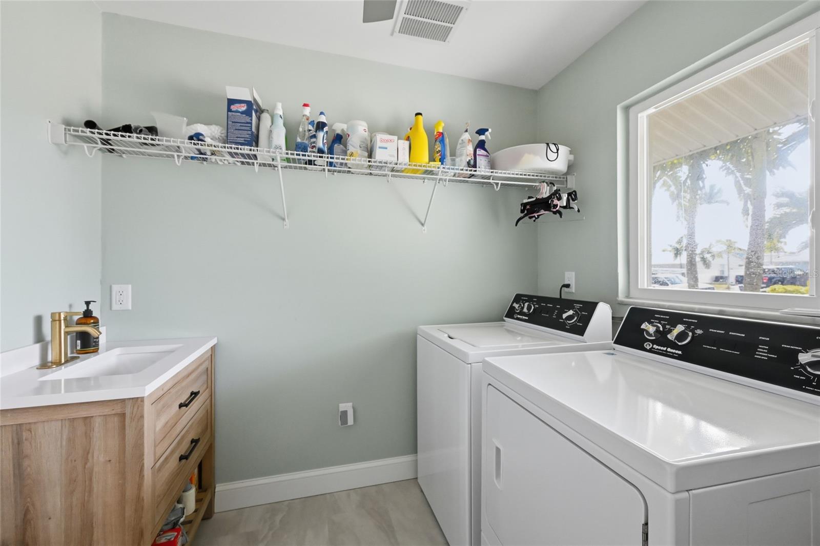 KEY ROYALE 9TH ADD - Residential