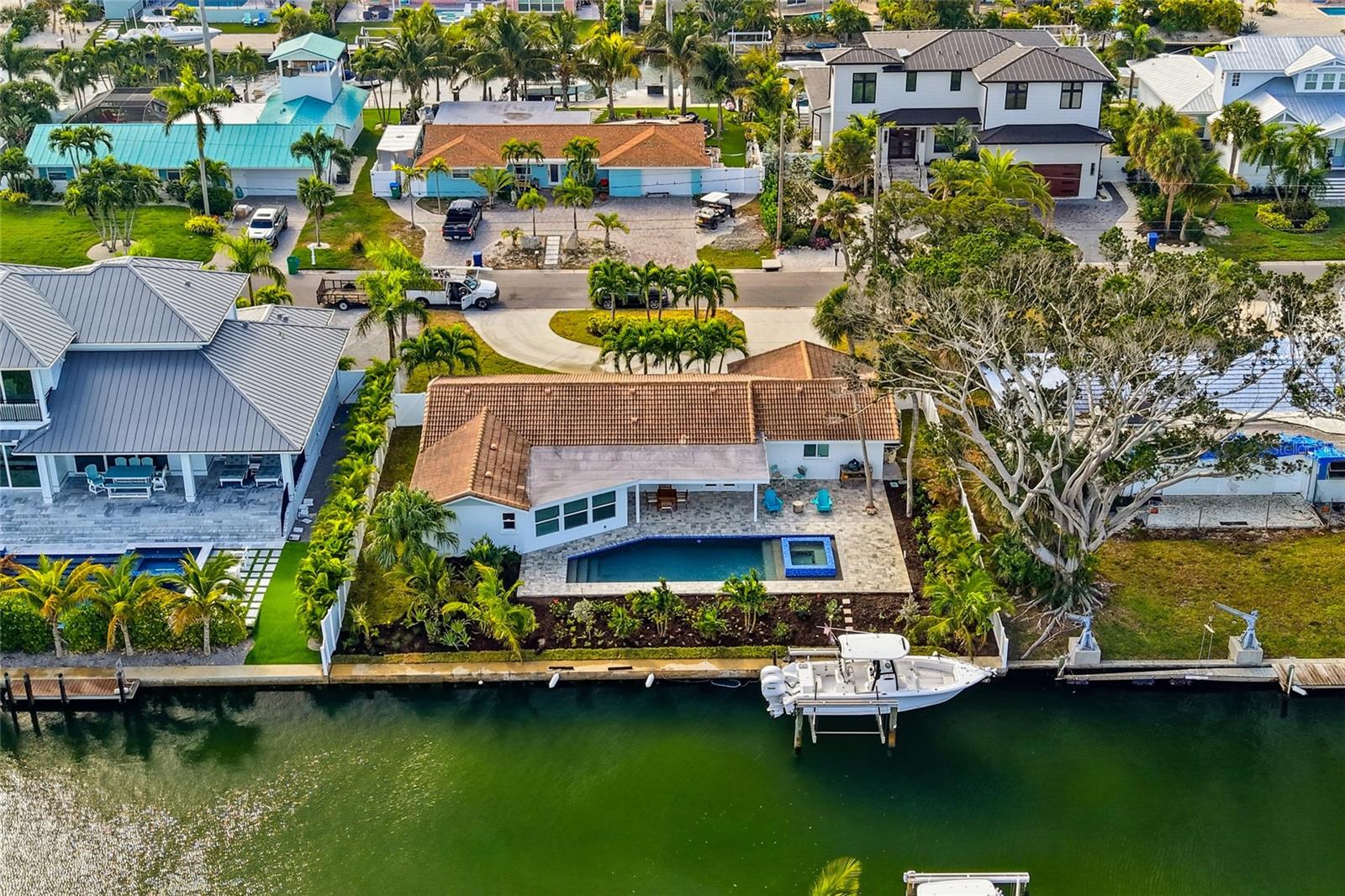 KEY ROYALE 9TH ADD - Residential