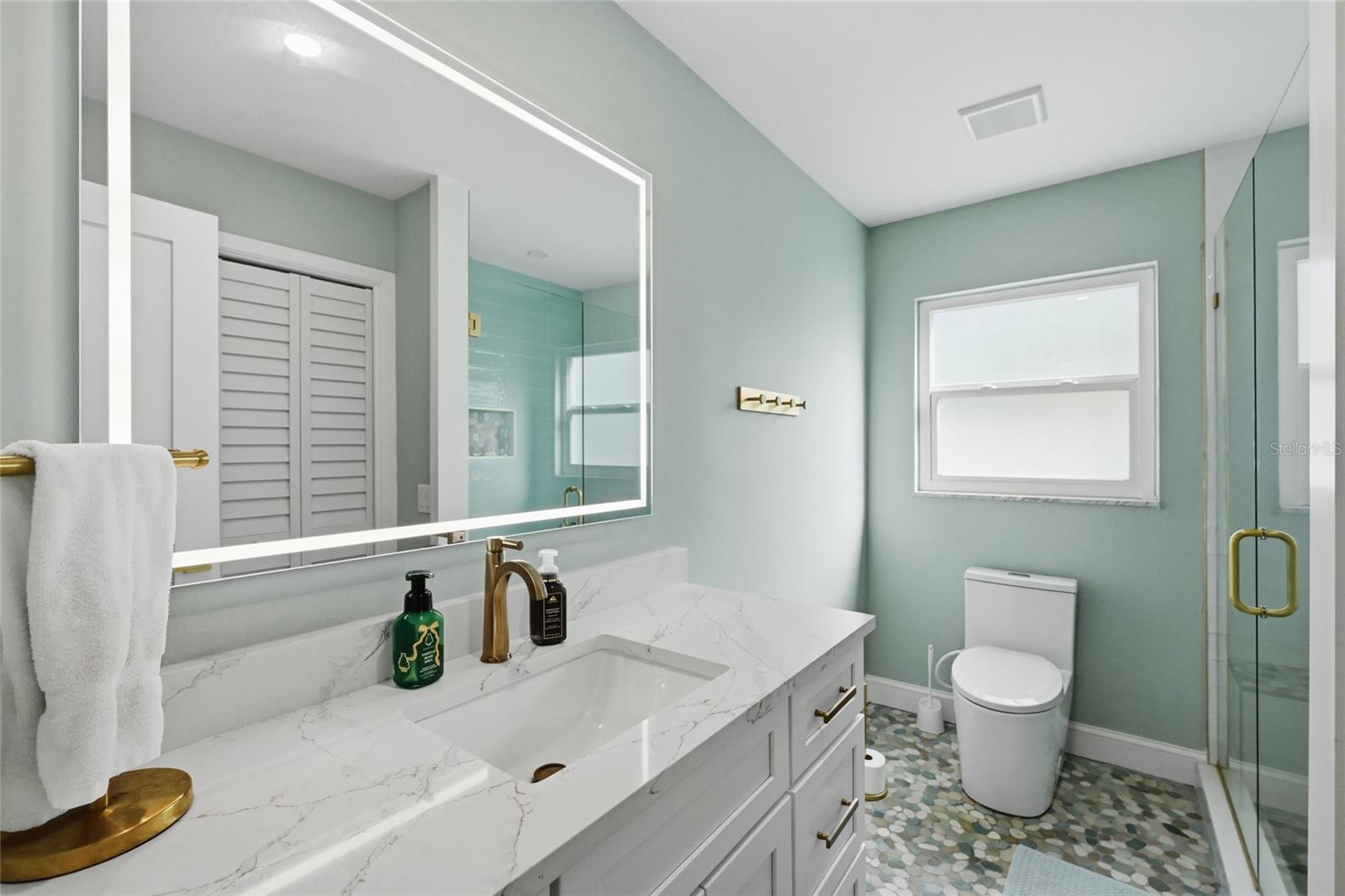 KEY ROYALE 9TH ADD - Residential