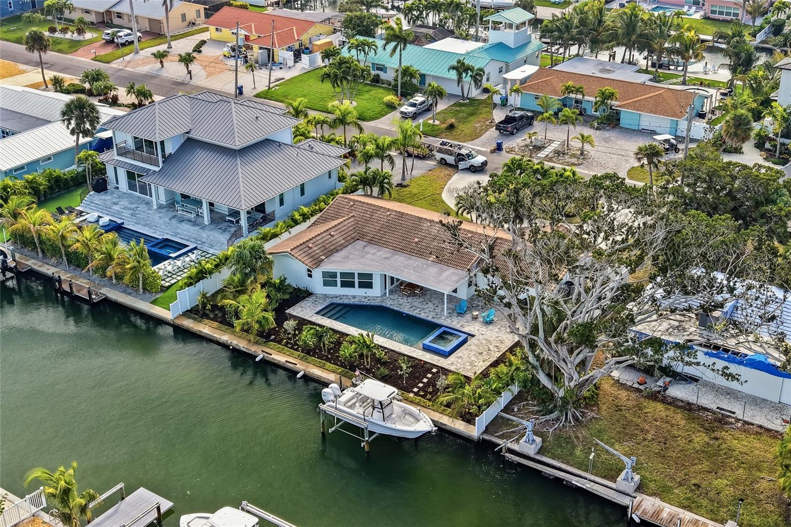 KEY ROYALE 9TH ADD - Residential