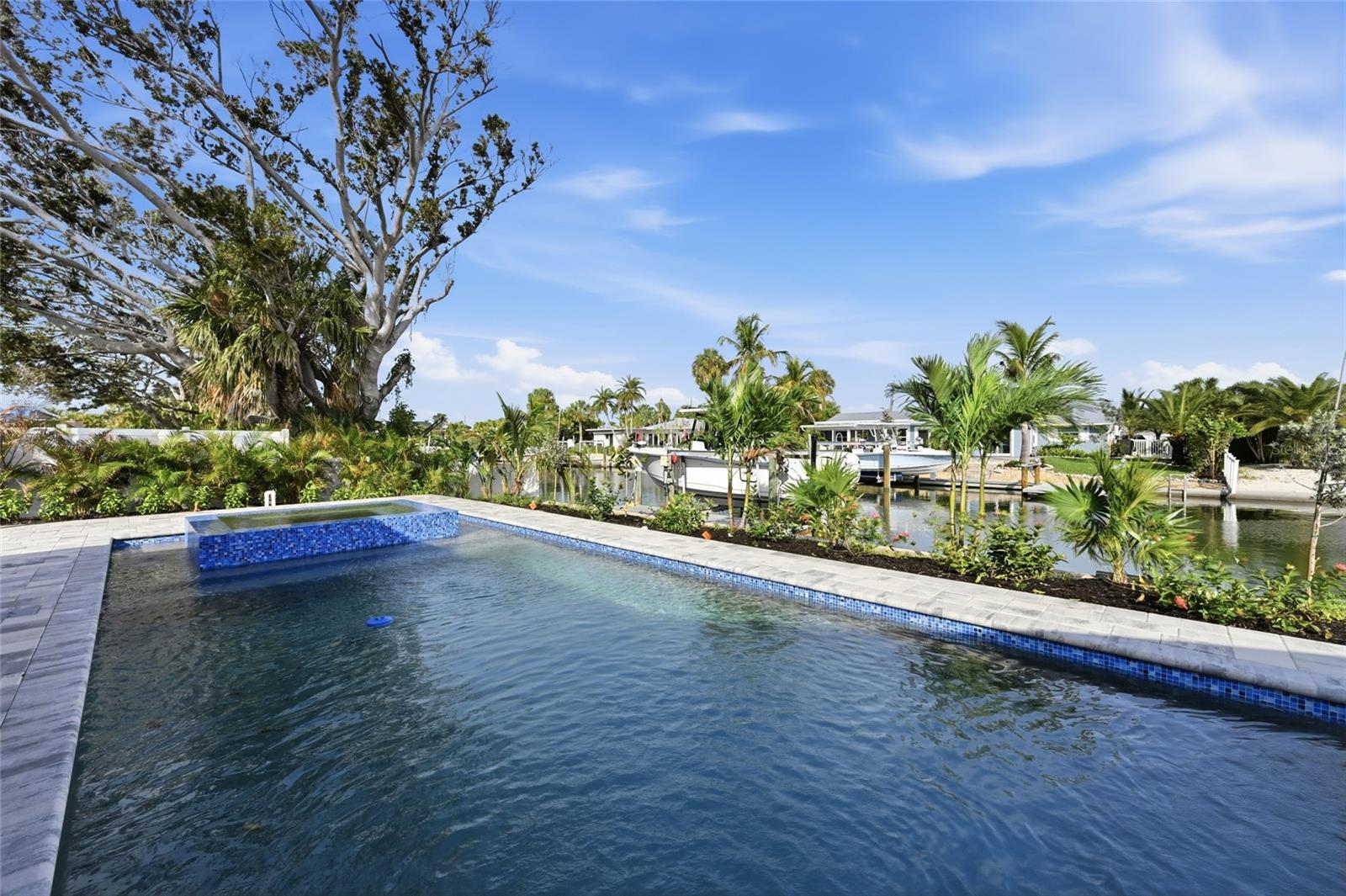 KEY ROYALE 9TH ADD - Residential