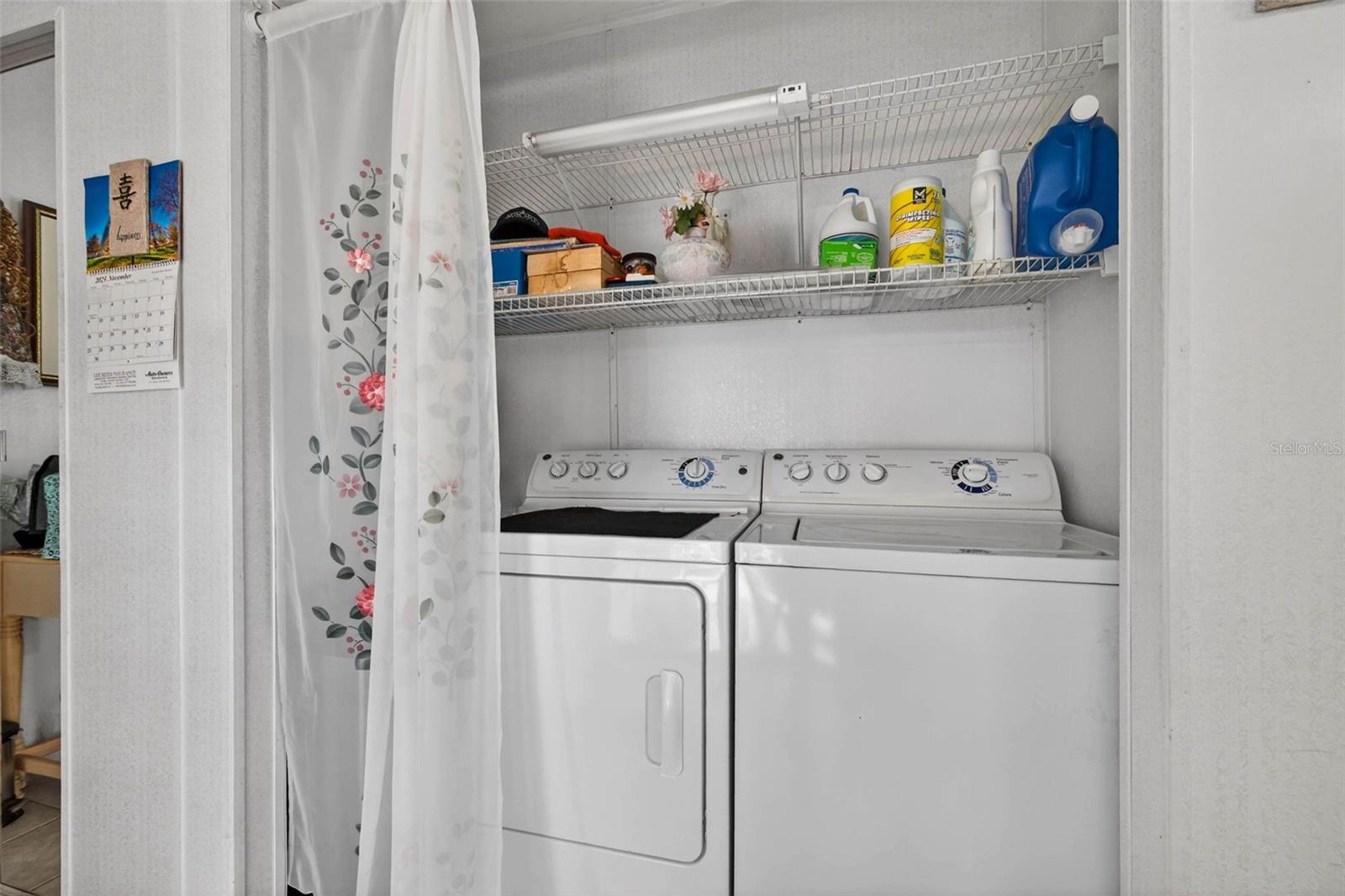 AMERICAN CONDOMINIUM - Residential