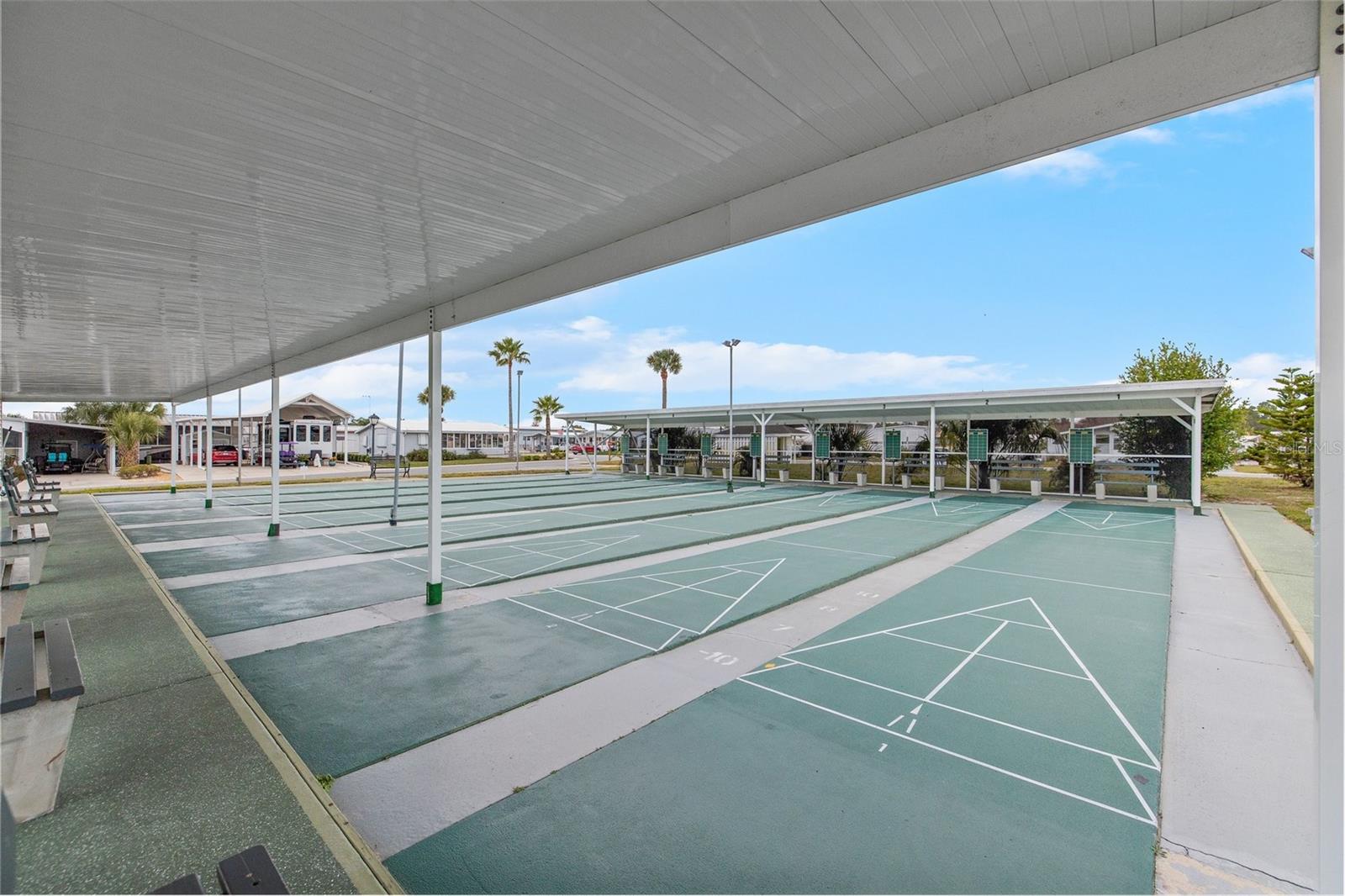 AMERICAN CONDOMINIUM - Residential