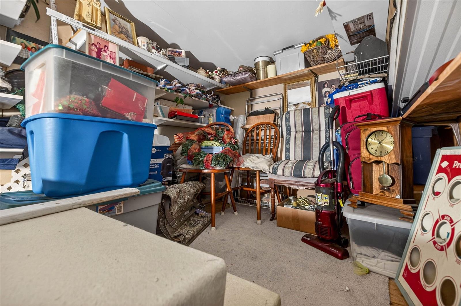 AMERICAN CONDOMINIUM - Residential