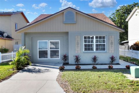 A home in LAKELAND