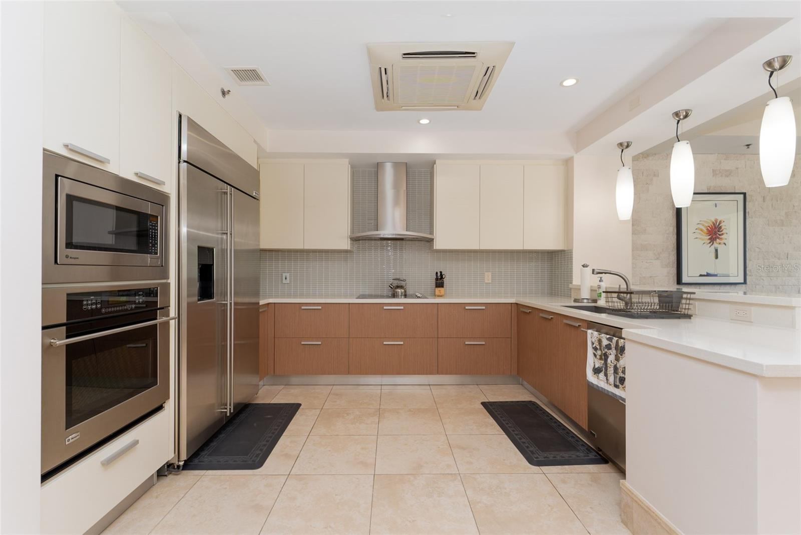 PLANTATION VILLAGE III - Residential