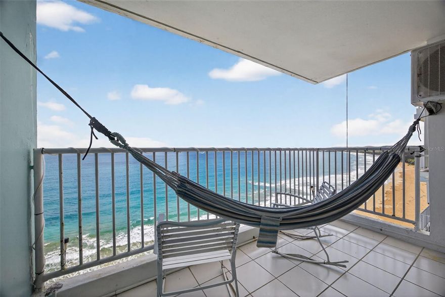 Your Investment in Paradise Awaits!
Beachfront Apartment in Luquillo!  Airbnb Ready!

Discover this beautiful apartment in the heart of Luquillo, perfect for investing or enjoying coastal living. Located just steps to the beach, restaurants, and bars, this property combines comfort, style, and proven income through Airbnb.

Key Features:
• 1 spacious bedroom
• 1 remodeled bathroom with modern finishes
• Stunning panoramic views of Luquillo
• Walking distance to the beach
• Close to restaurants, bars, and entertainment
• Income-producing property currently operating on Airbnb

Live where others vacation or take advantage of an excellent passive income opportunity. This apartment offers the perfect blend of location, comfort, and profitability.

Luquillo — the center of everything, the heart of the coast.
A solid investment, a dream lifestyle… your place in paradise awaits!