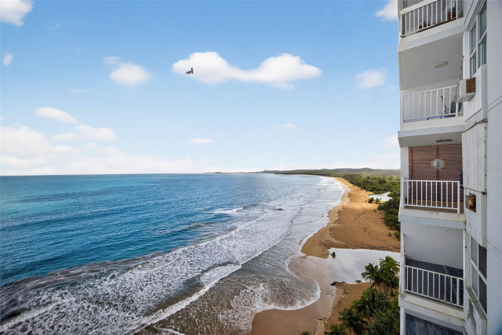 CONDOMINIO SANDY HILLS - Residential