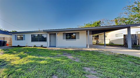 Photo of 4510 Ravinnia Drive, Orlando, FL 32809 (MLS # TB8423381)