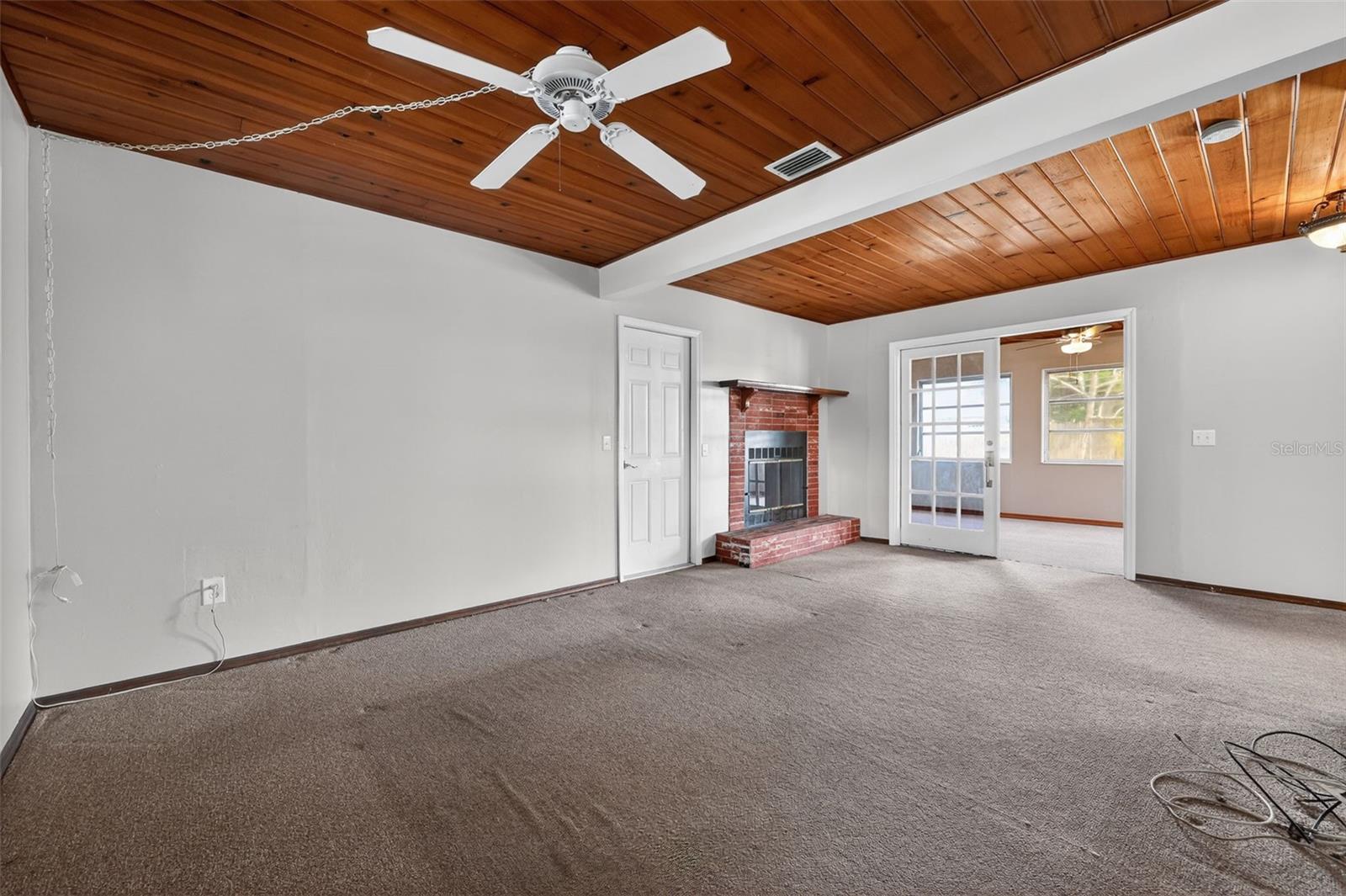 HOLIDAY HEIGHTS 2ND ADD - Residential