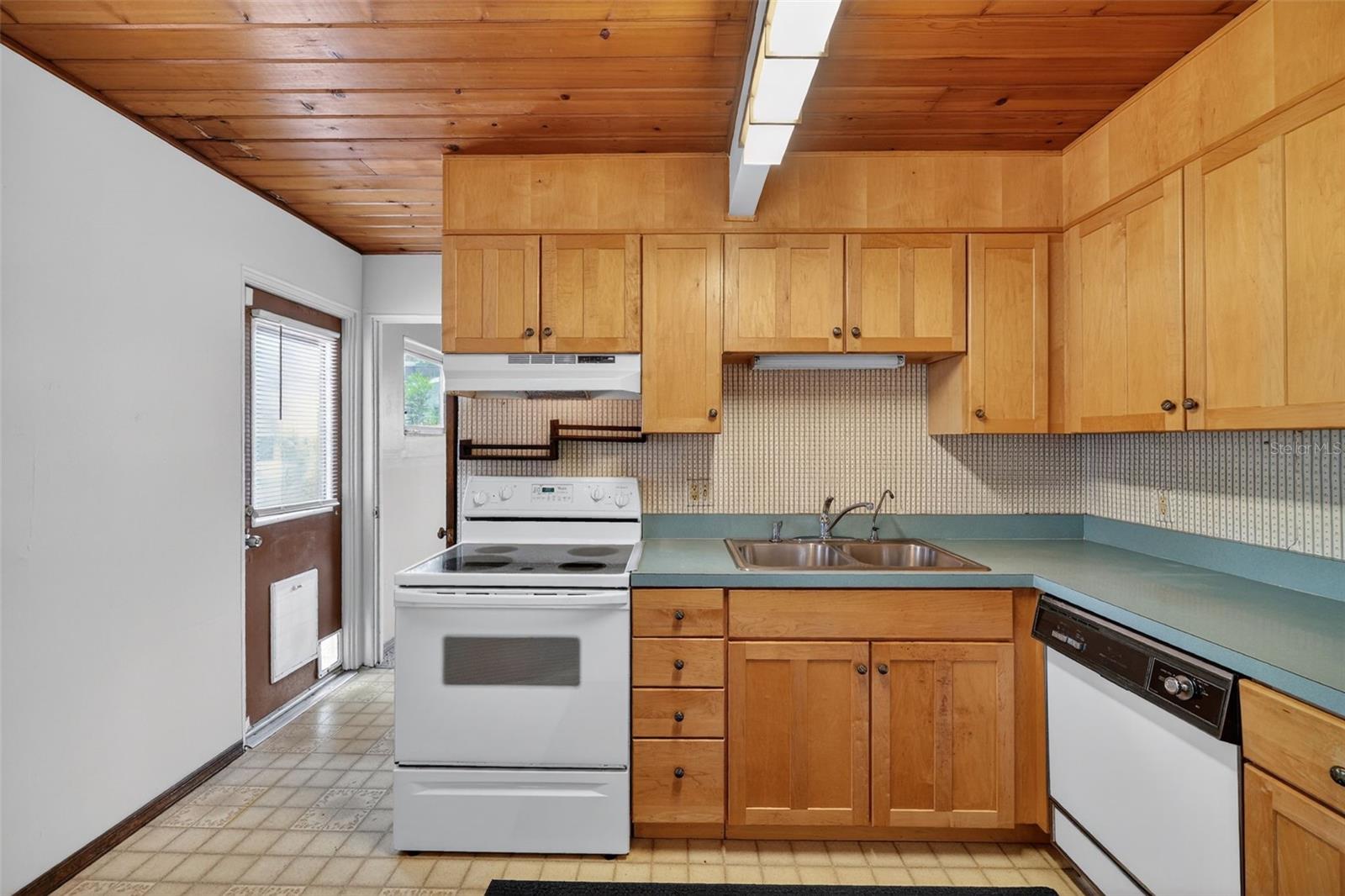 HOLIDAY HEIGHTS 2ND ADD - Residential