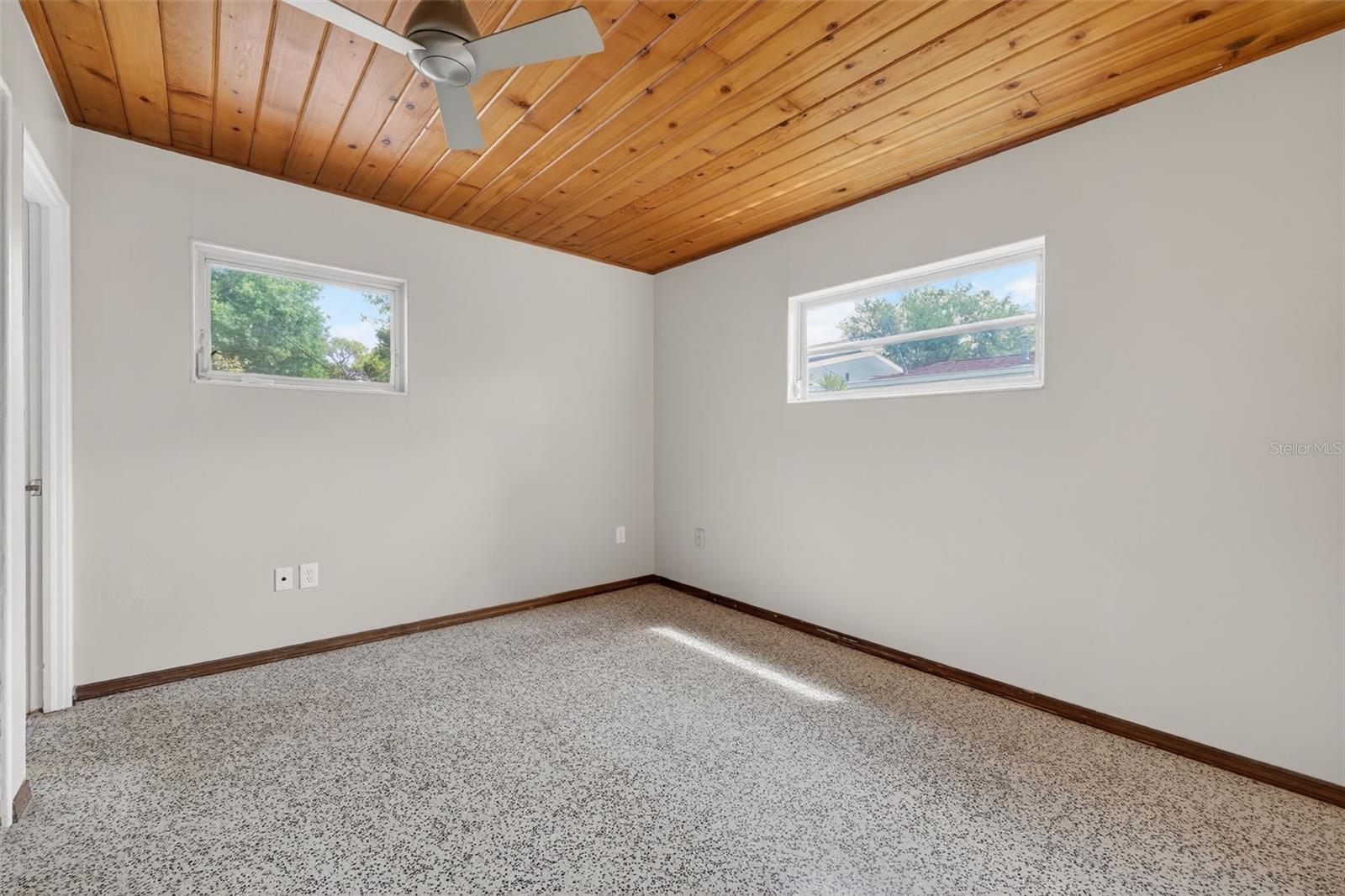 HOLIDAY HEIGHTS 2ND ADD - Residential