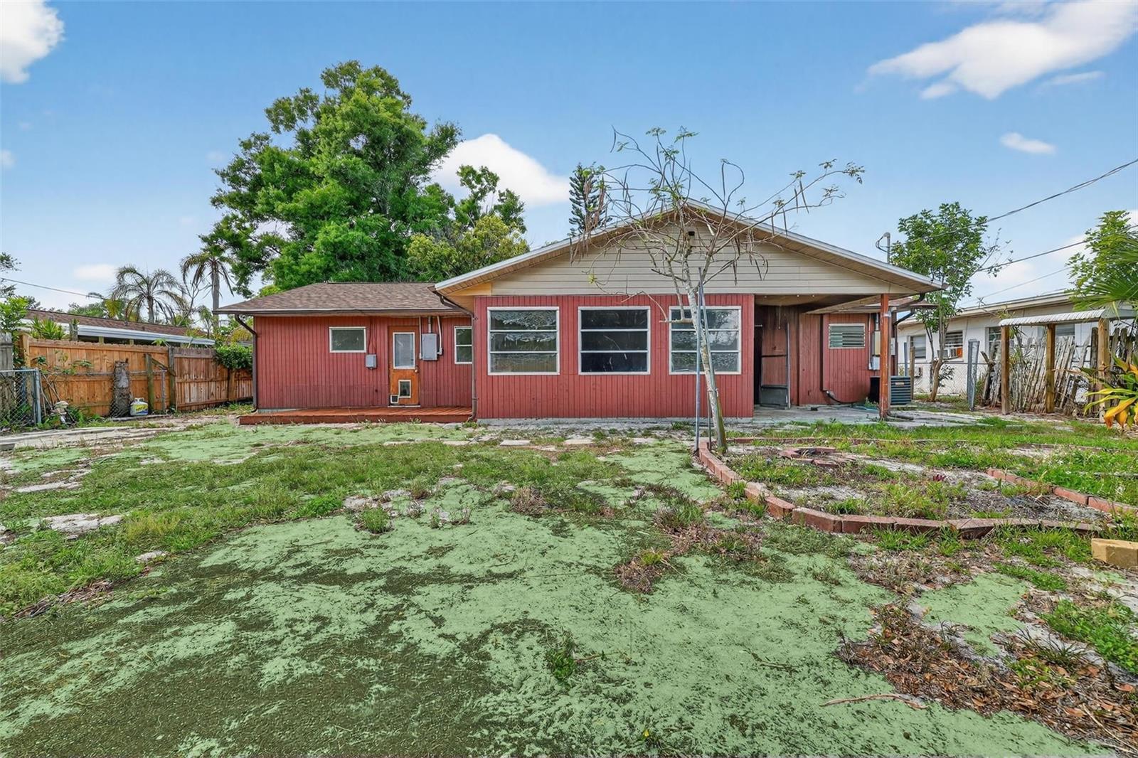 HOLIDAY HEIGHTS 2ND ADD - Residential