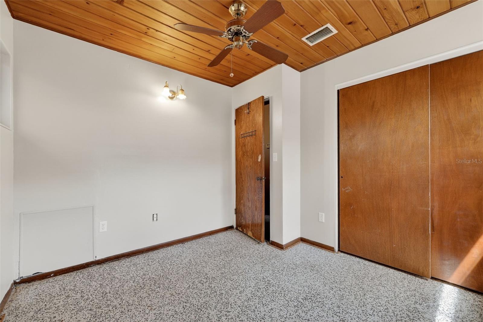 HOLIDAY HEIGHTS 2ND ADD - Residential