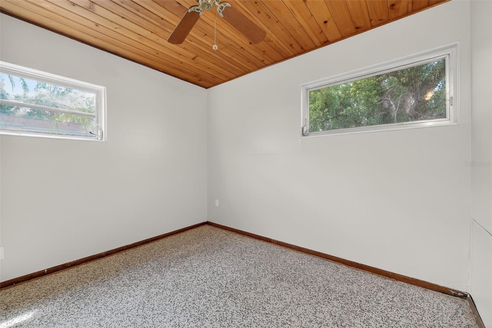 HOLIDAY HEIGHTS 2ND ADD - Residential