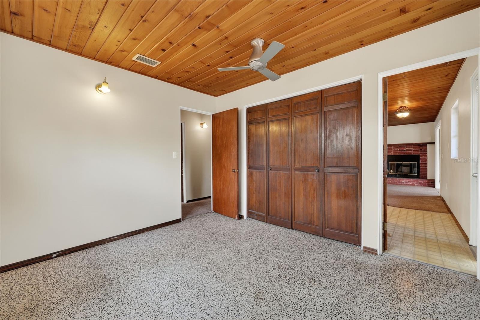 HOLIDAY HEIGHTS 2ND ADD - Residential