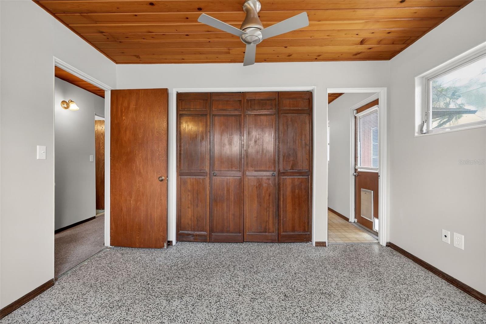 HOLIDAY HEIGHTS 2ND ADD - Residential